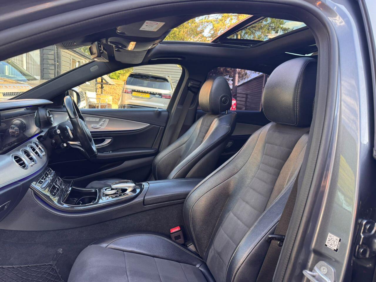 Mercedes-Benz E-Class view 12