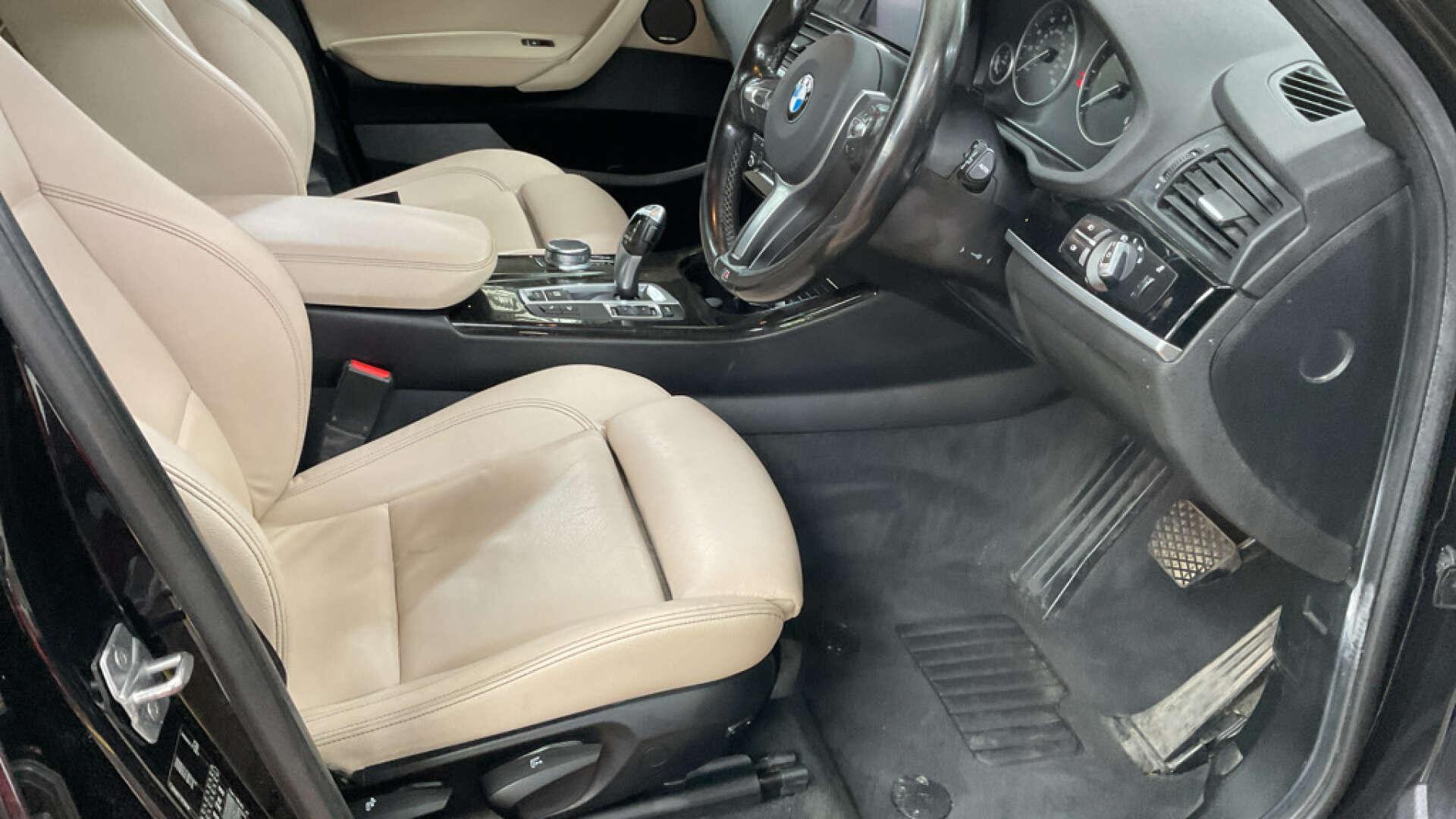 BMW X3 view 13