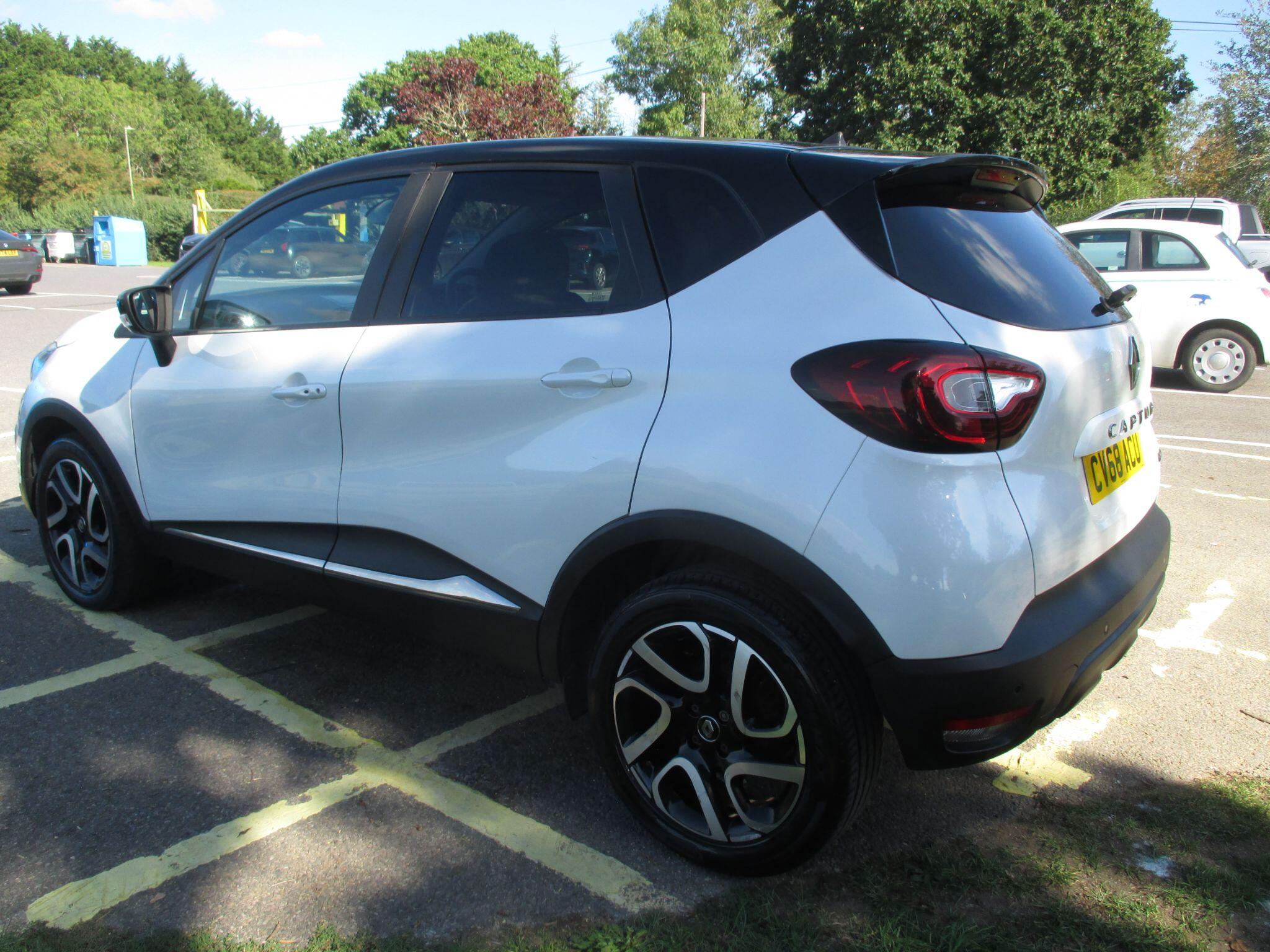 Renault Captur view 13