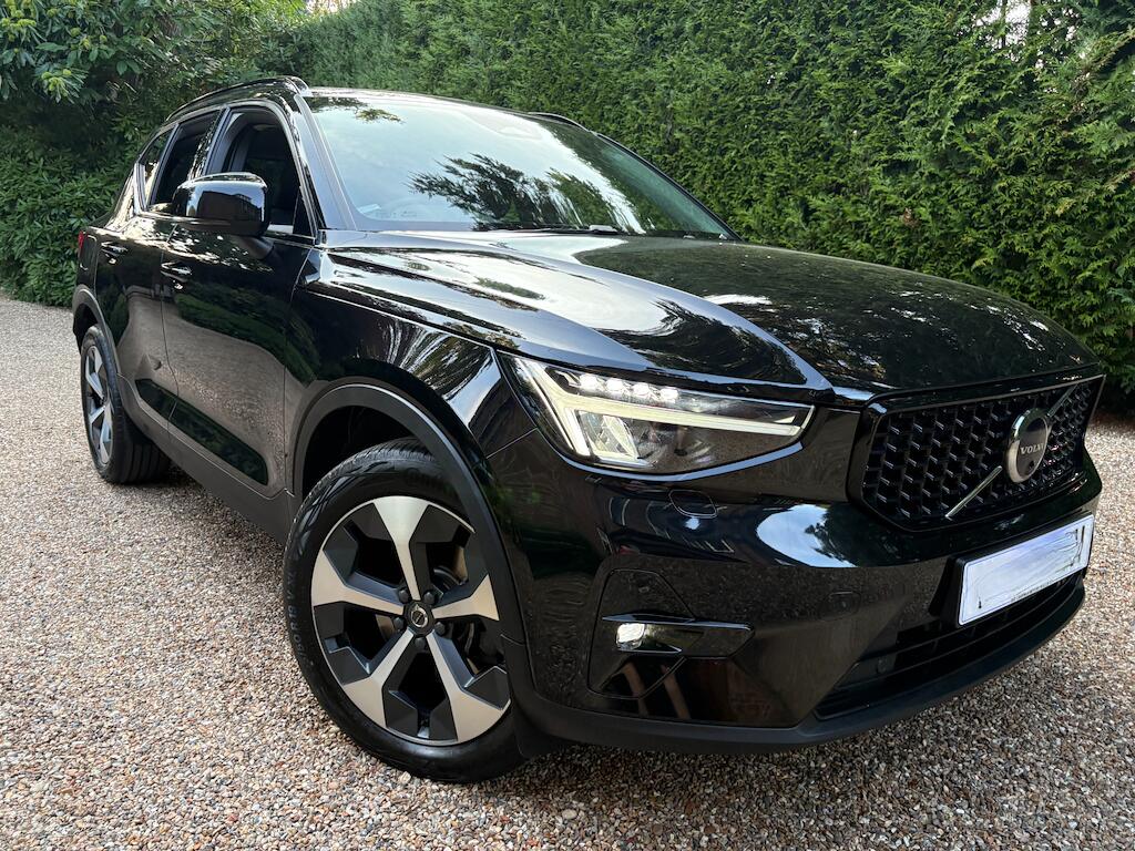 2023 Volvo XC40 in Black for sale