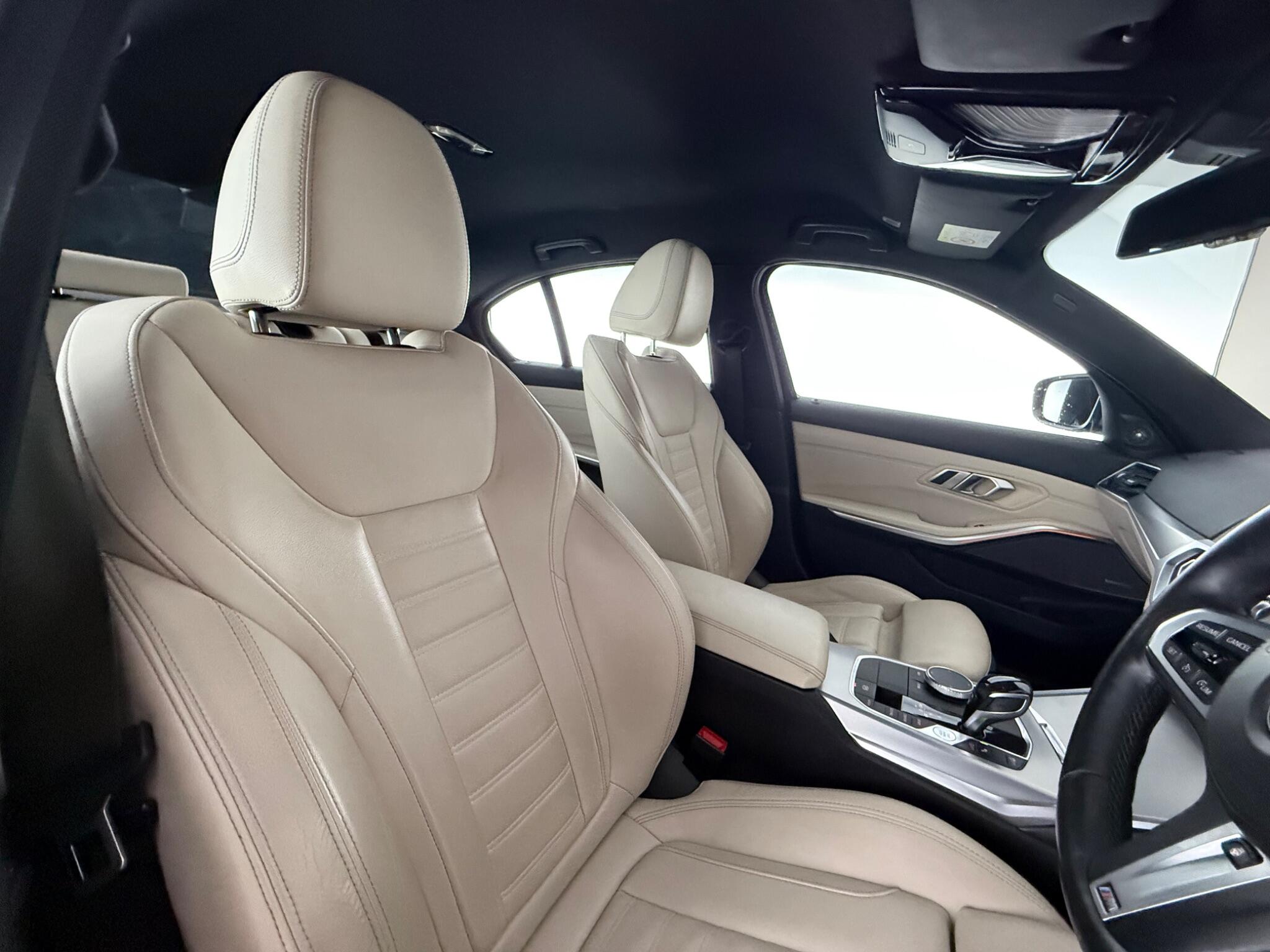 BMW 3 Series view 37
