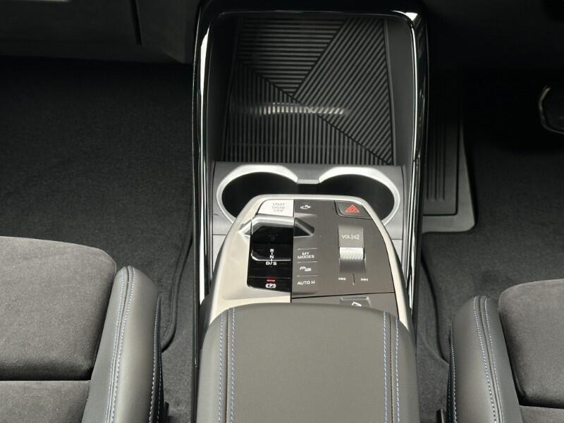 BMW X1 view 56