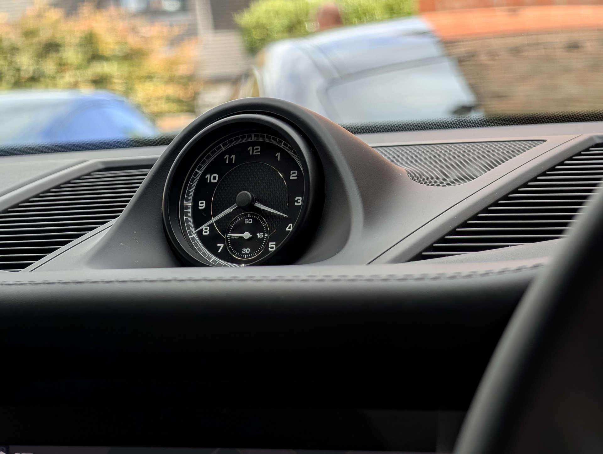 Porsche Macan view 36