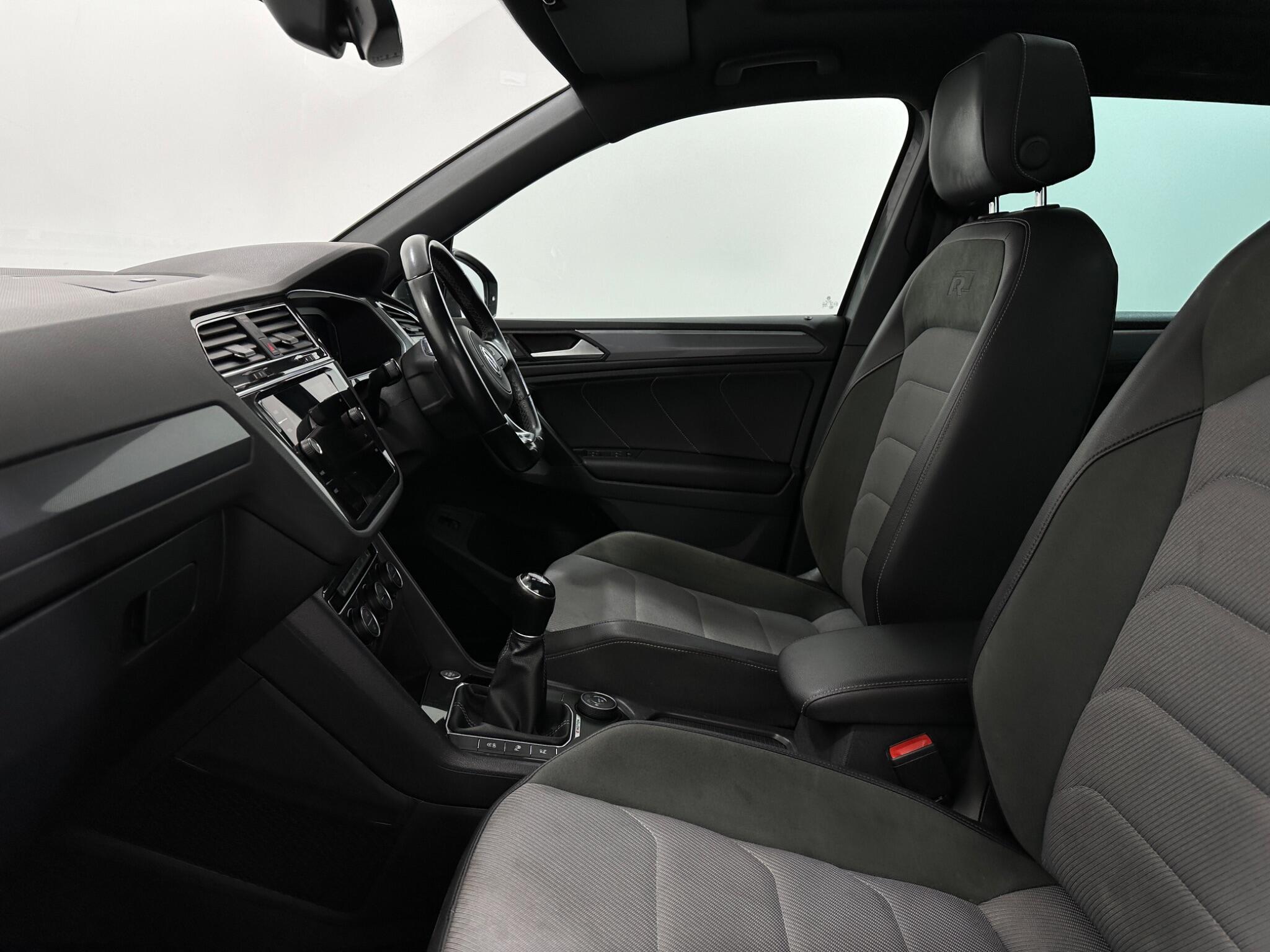 Volkswagen Tiguan view 37