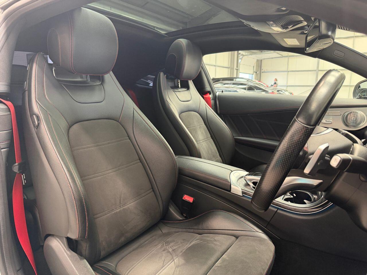 Mercedes-Benz C-Class view 4