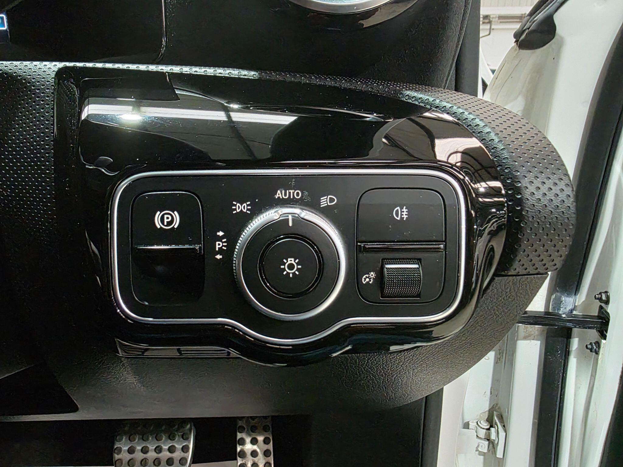 Mercedes-Benz A-Class view 13