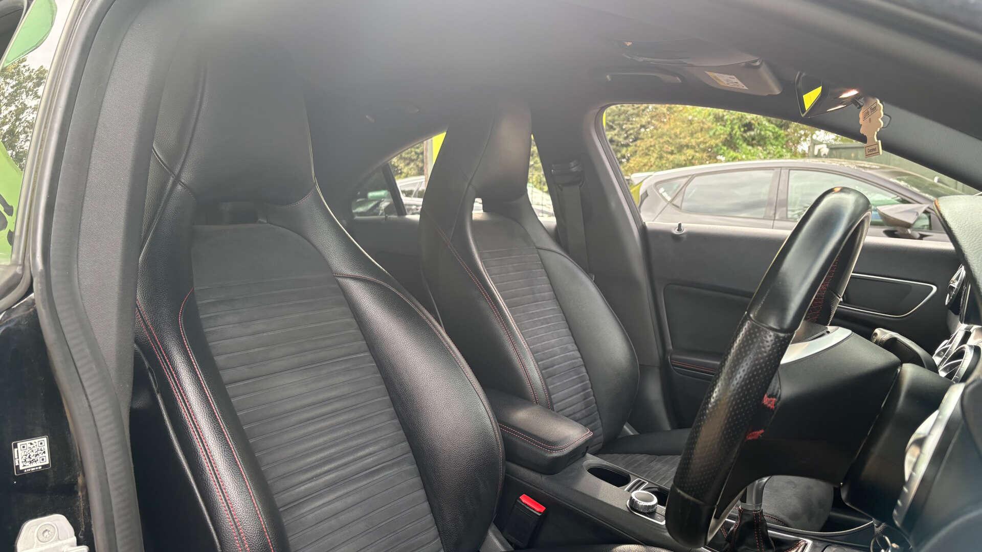 Mercedes-Benz Cla view 8