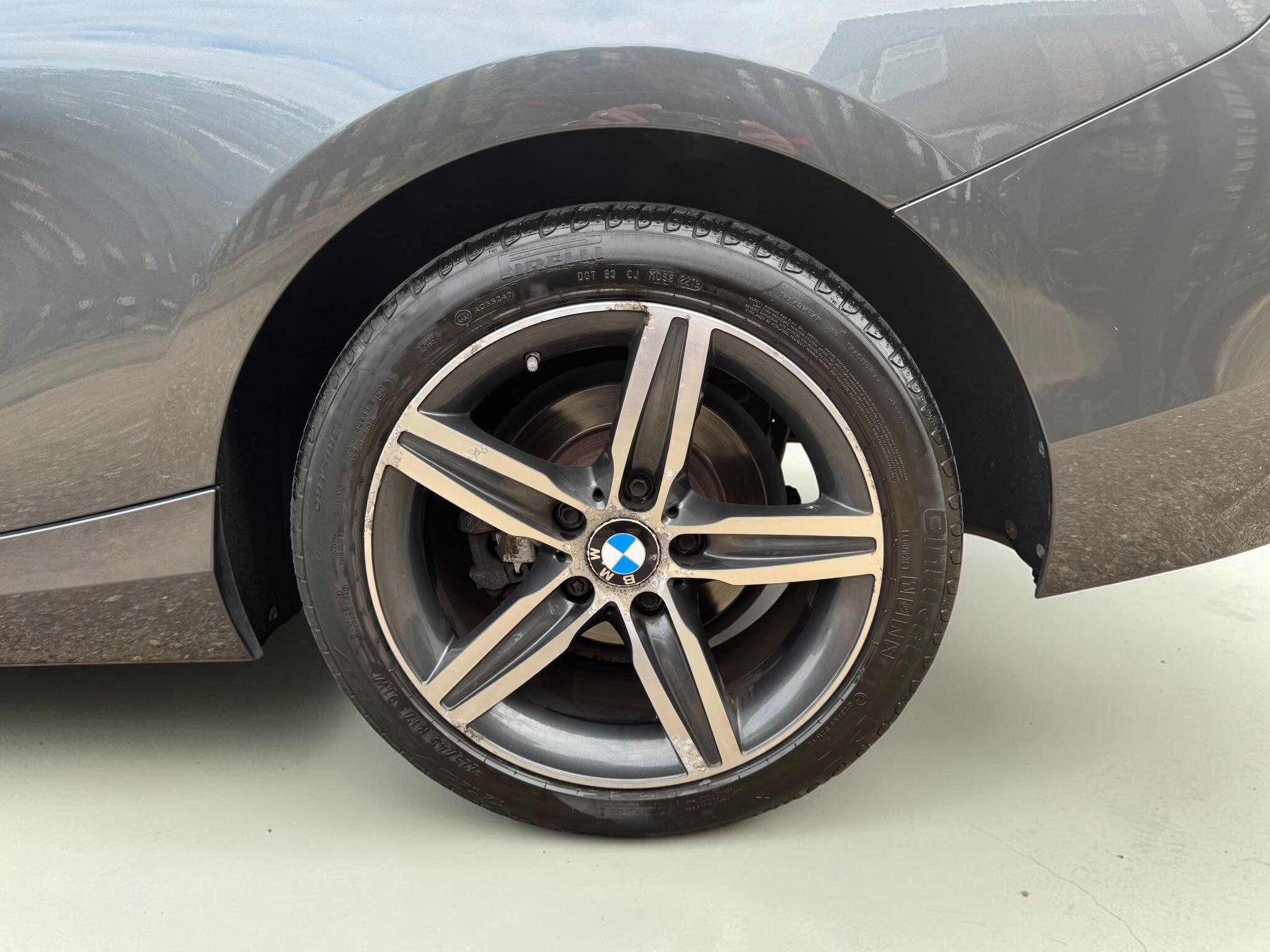 BMW 2 Series view 24