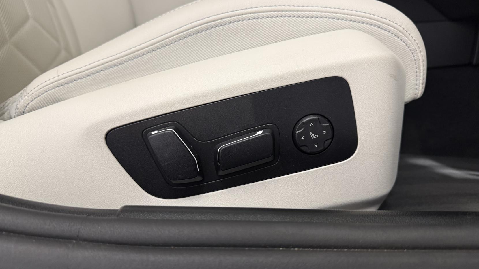 BMW I5 view 33