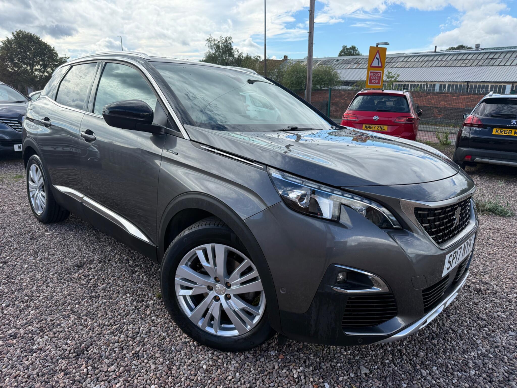 Peugeot 3008 view 7