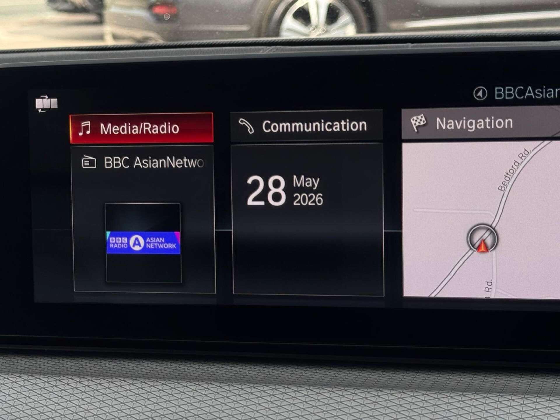 BMW 5 Series view 28