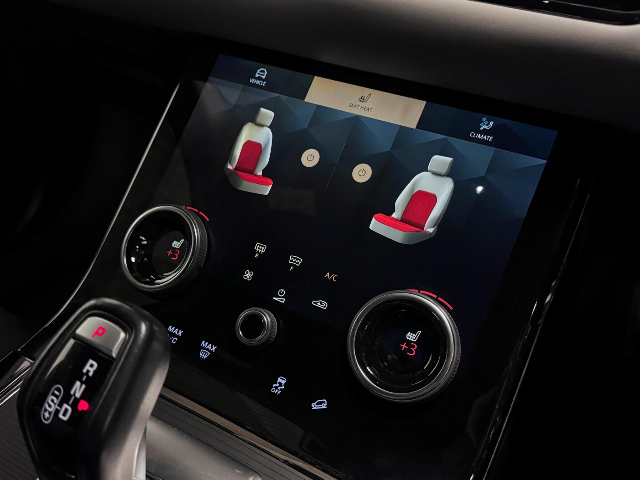 Land Rover Range Rover Evoque view 42