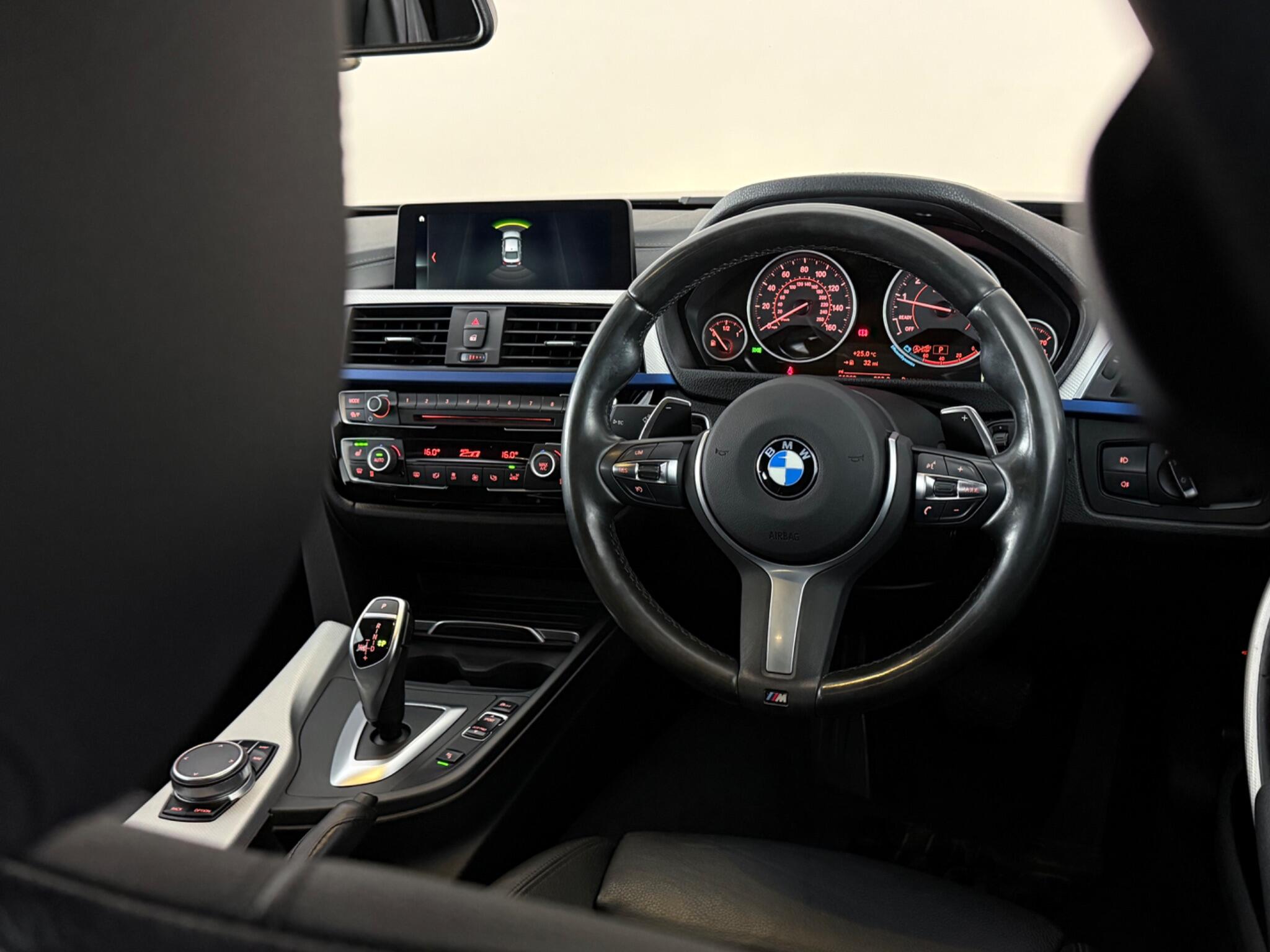 BMW 4 Series view 14
