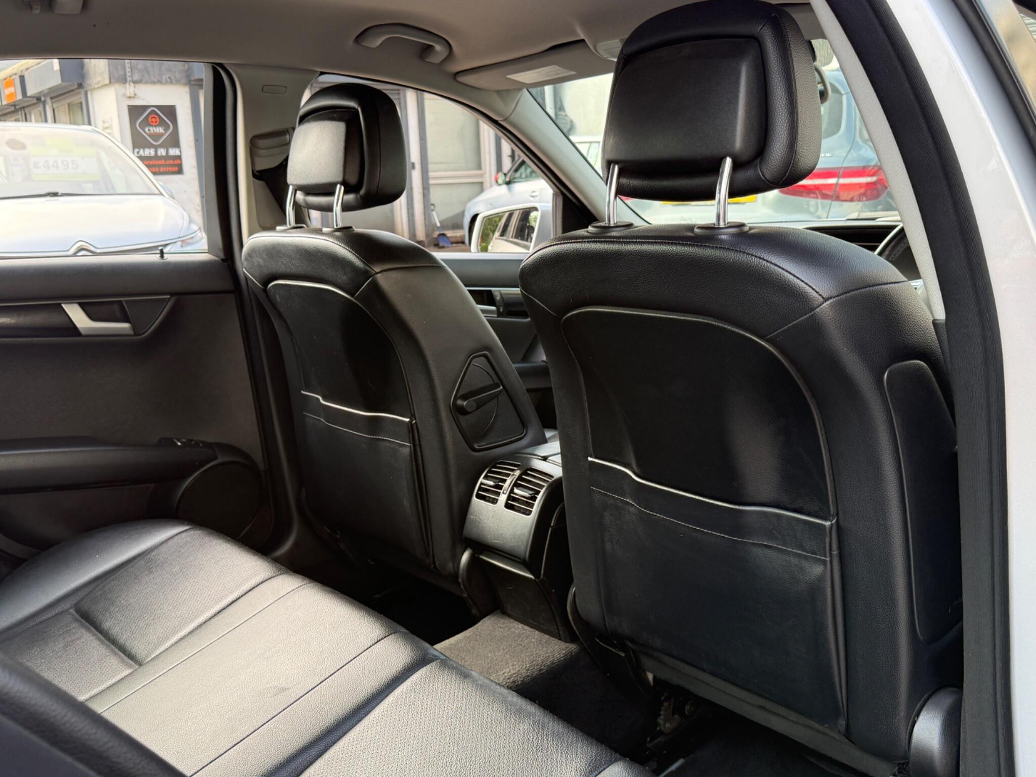 Mercedes-Benz C Class - Image 36