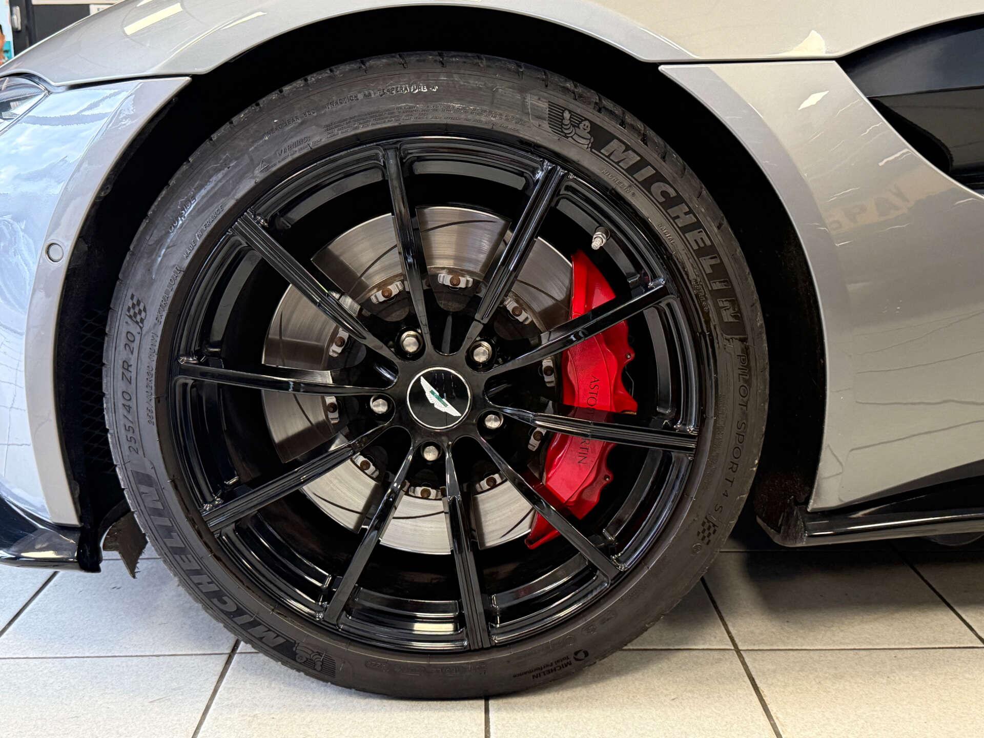 Aston Martin Vantage view 27