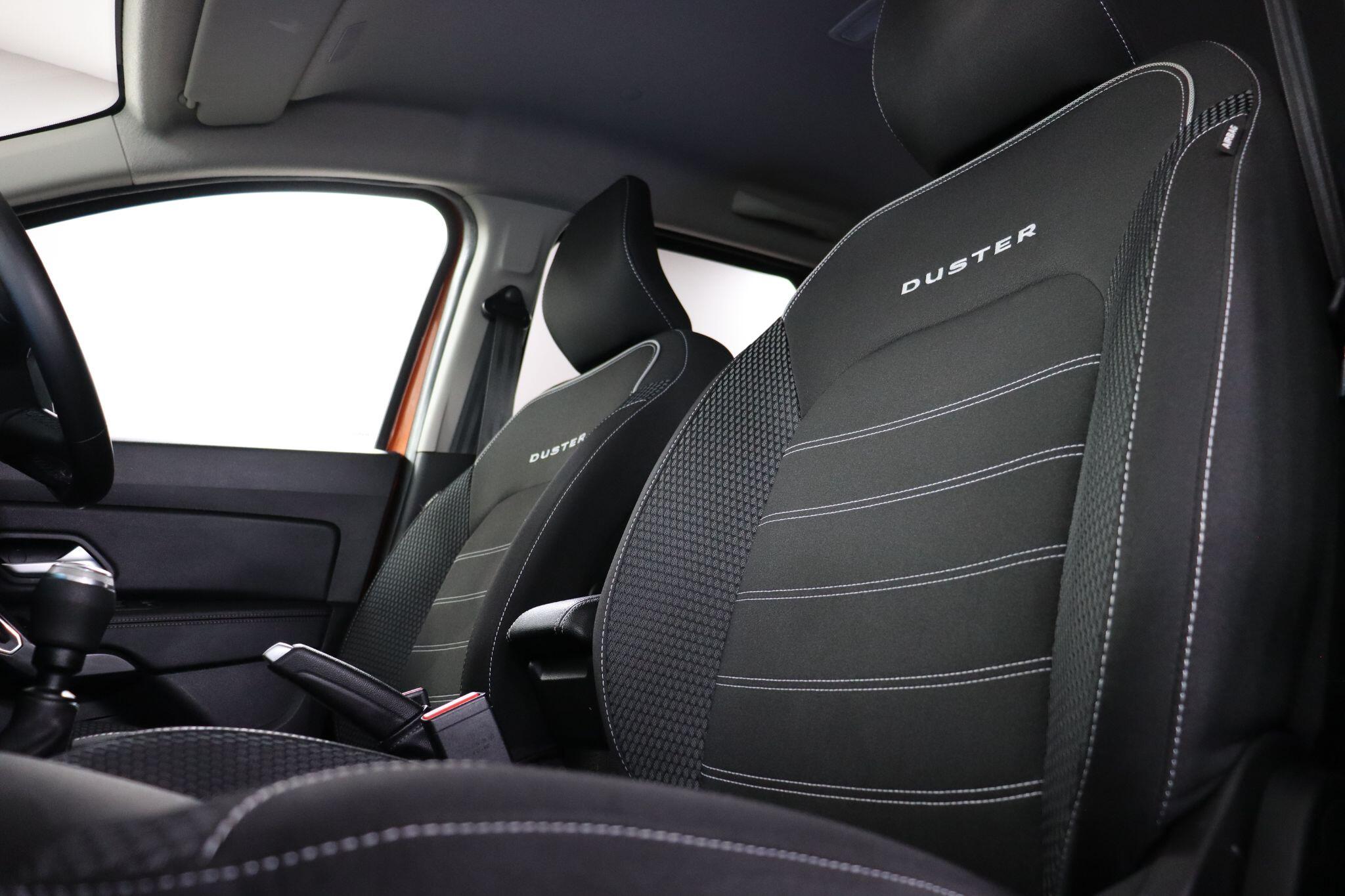 Dacia Duster view 35