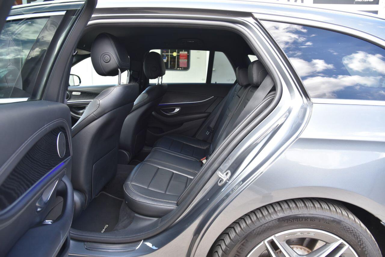 Mercedes-Benz E Class view 27