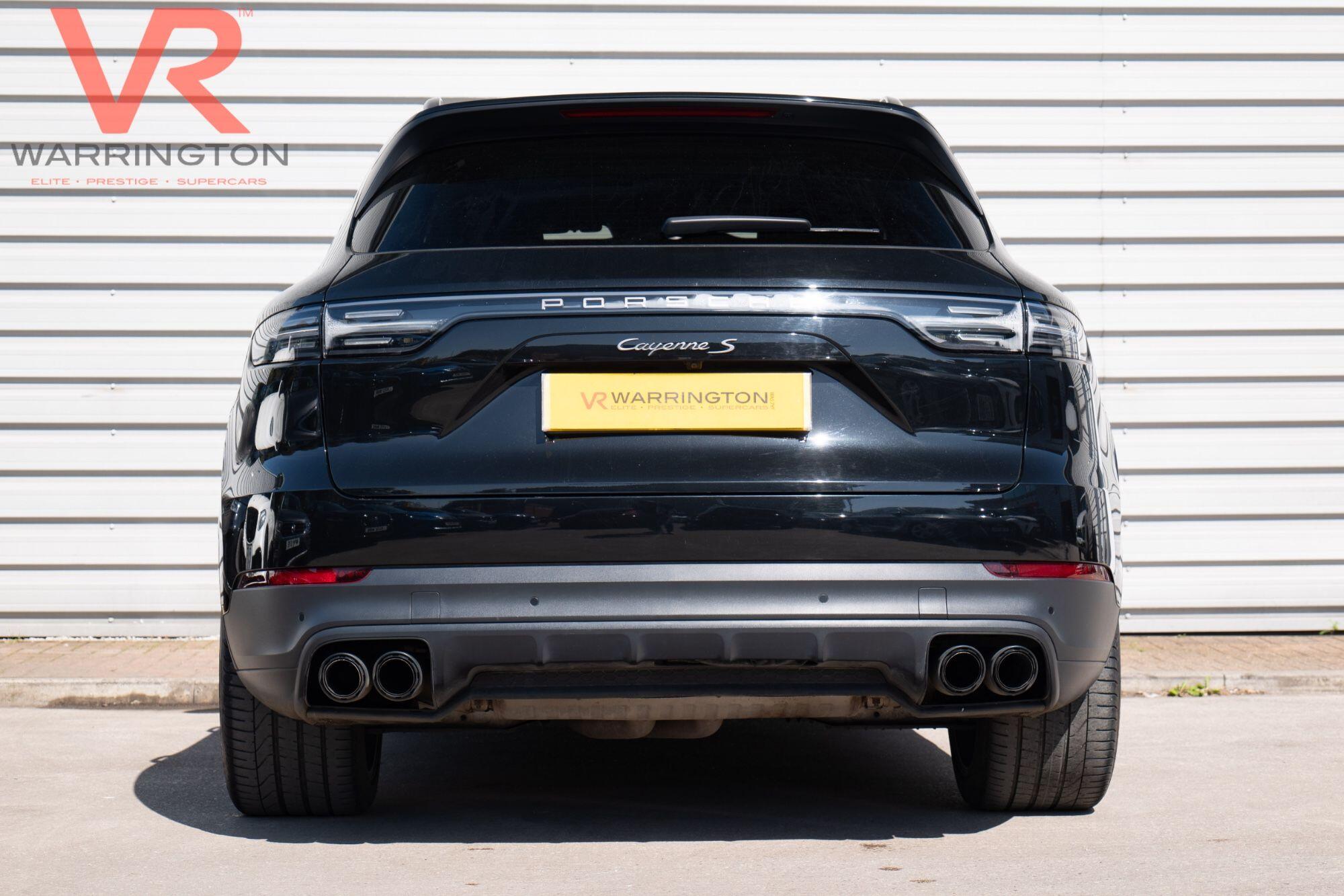 Porsche Cayenne view 14