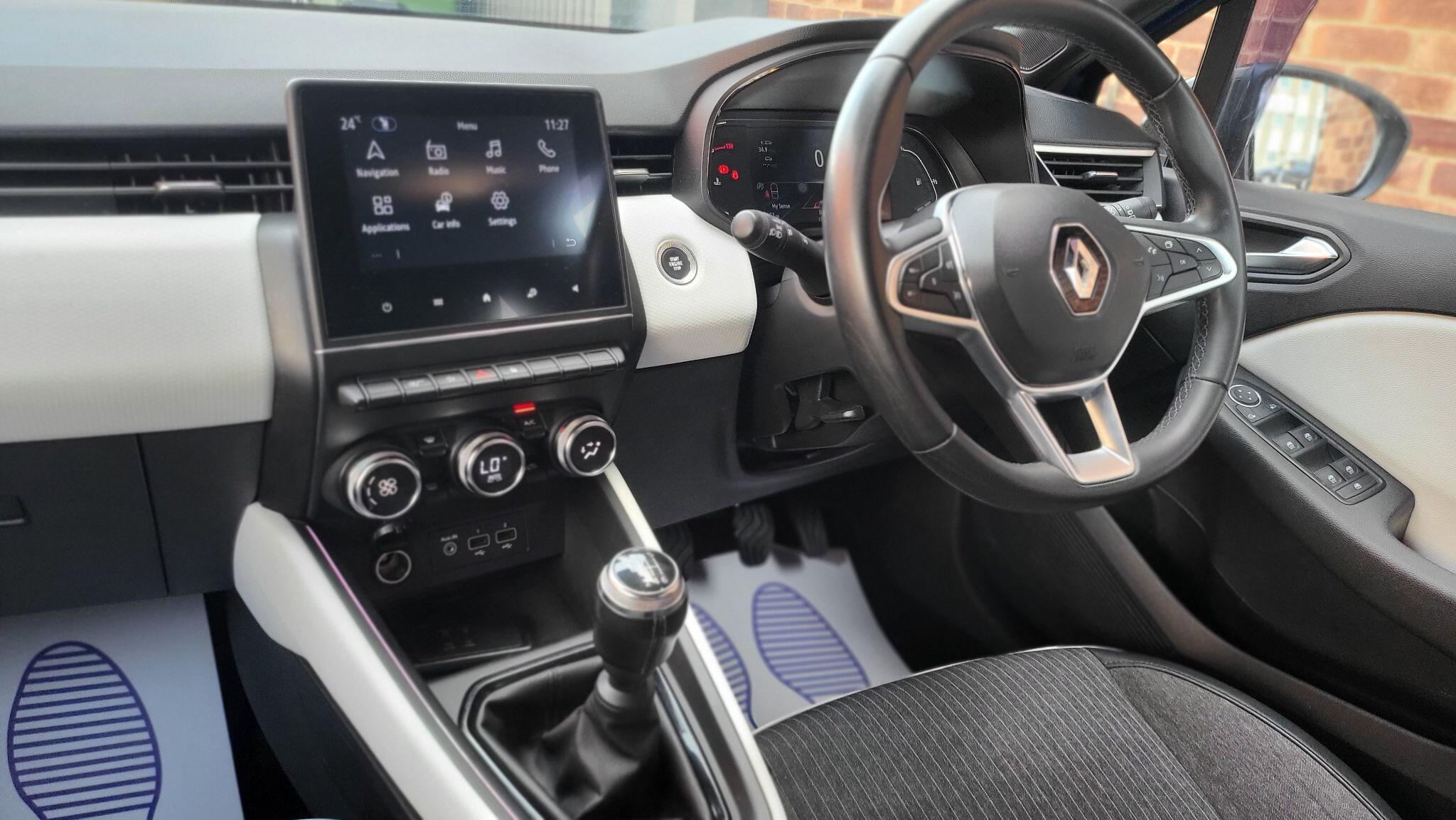 Renault Clio view 10