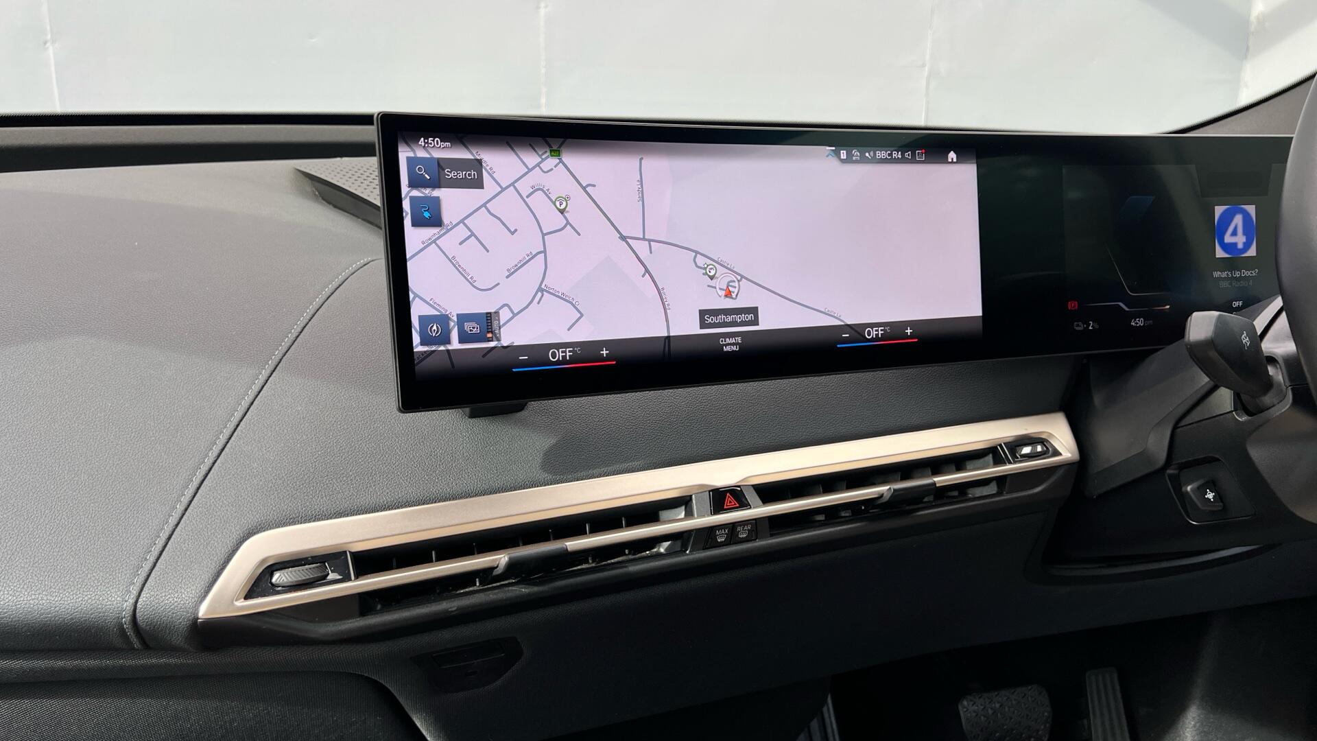 BMW Ix view 29