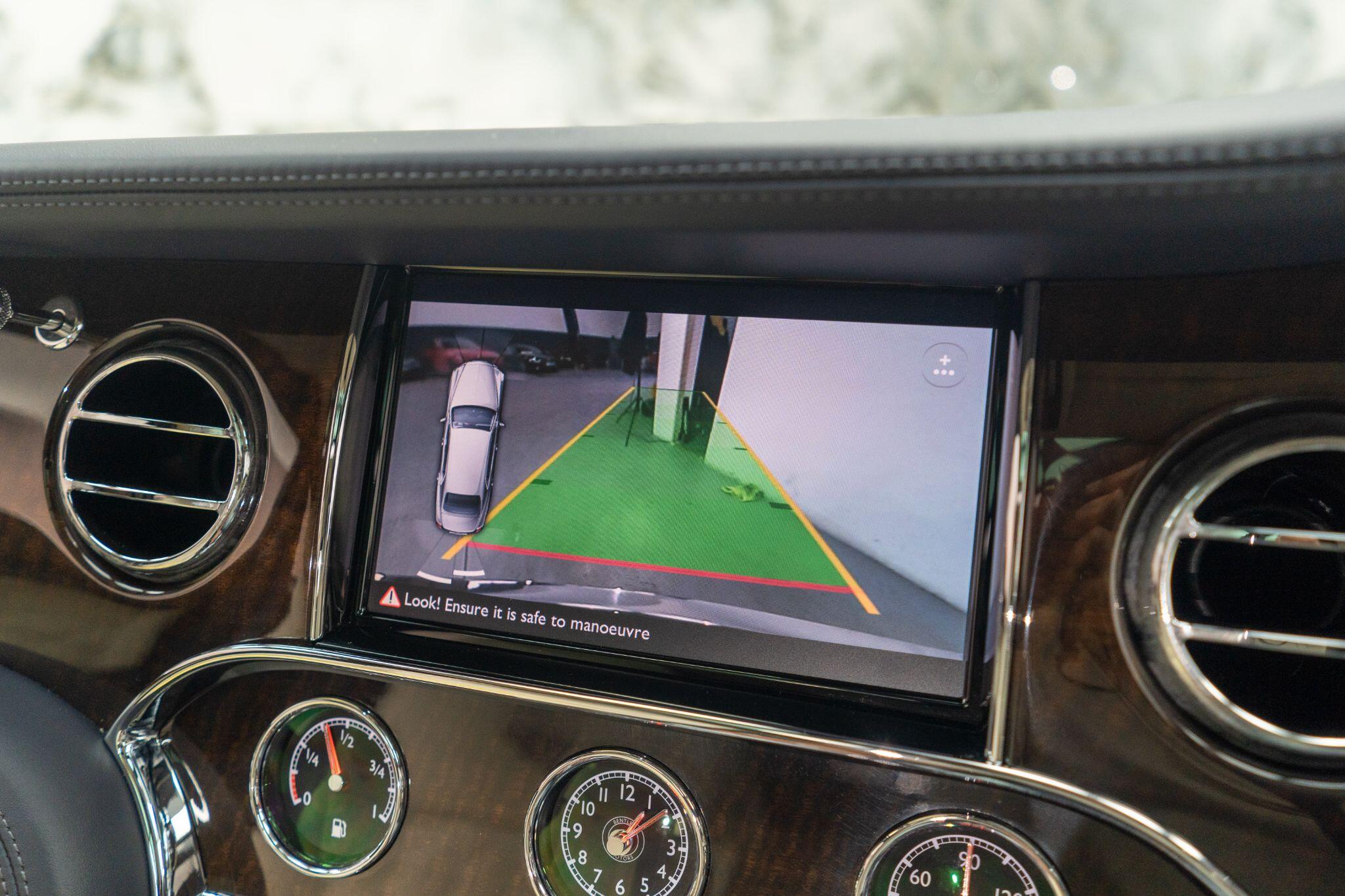 Bentley Mulsanne view 34