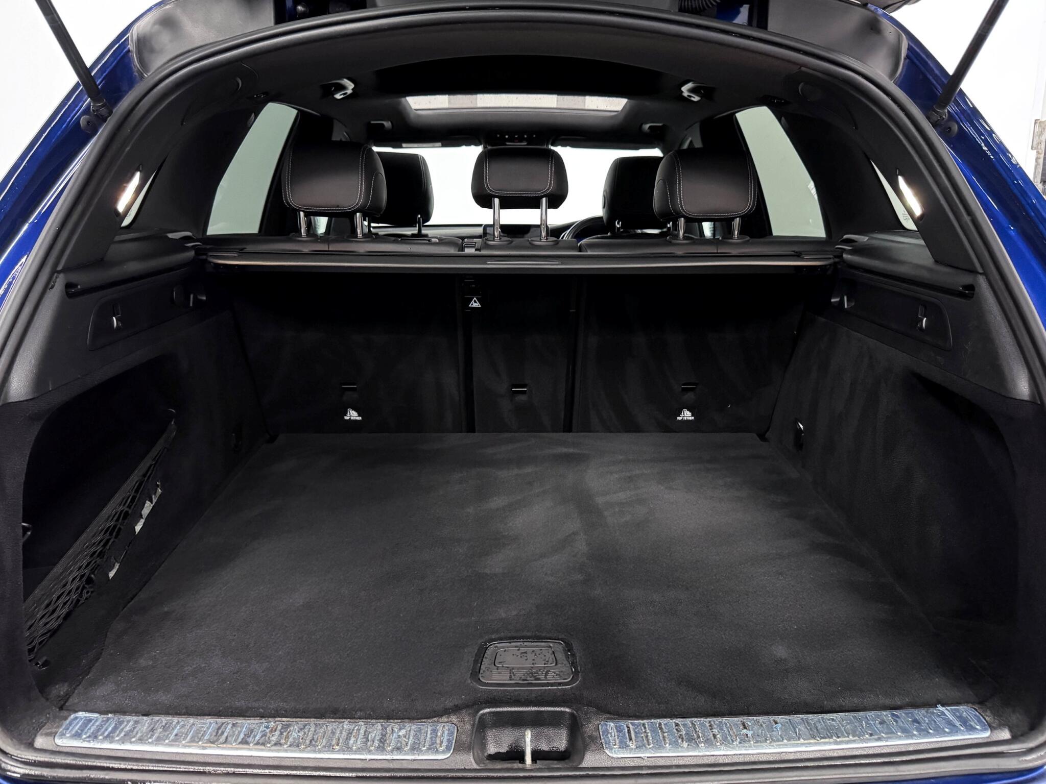 Mercedes-Benz GLC view 7