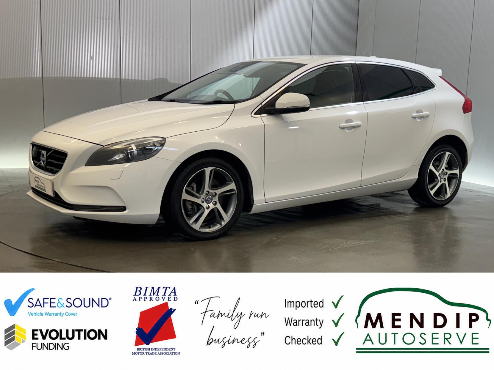 Volvo V40 view 3