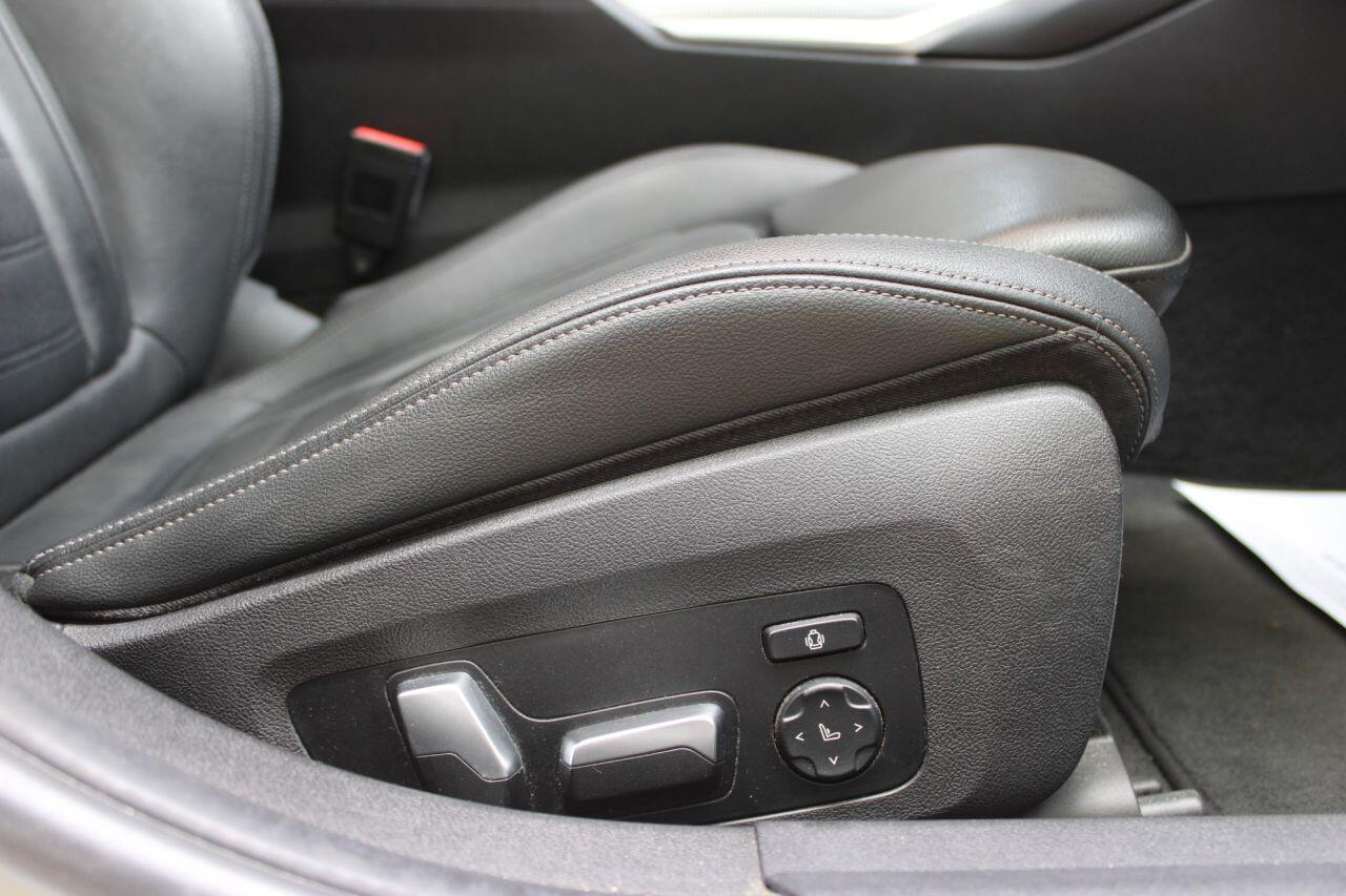 BMW 3 Series view 35