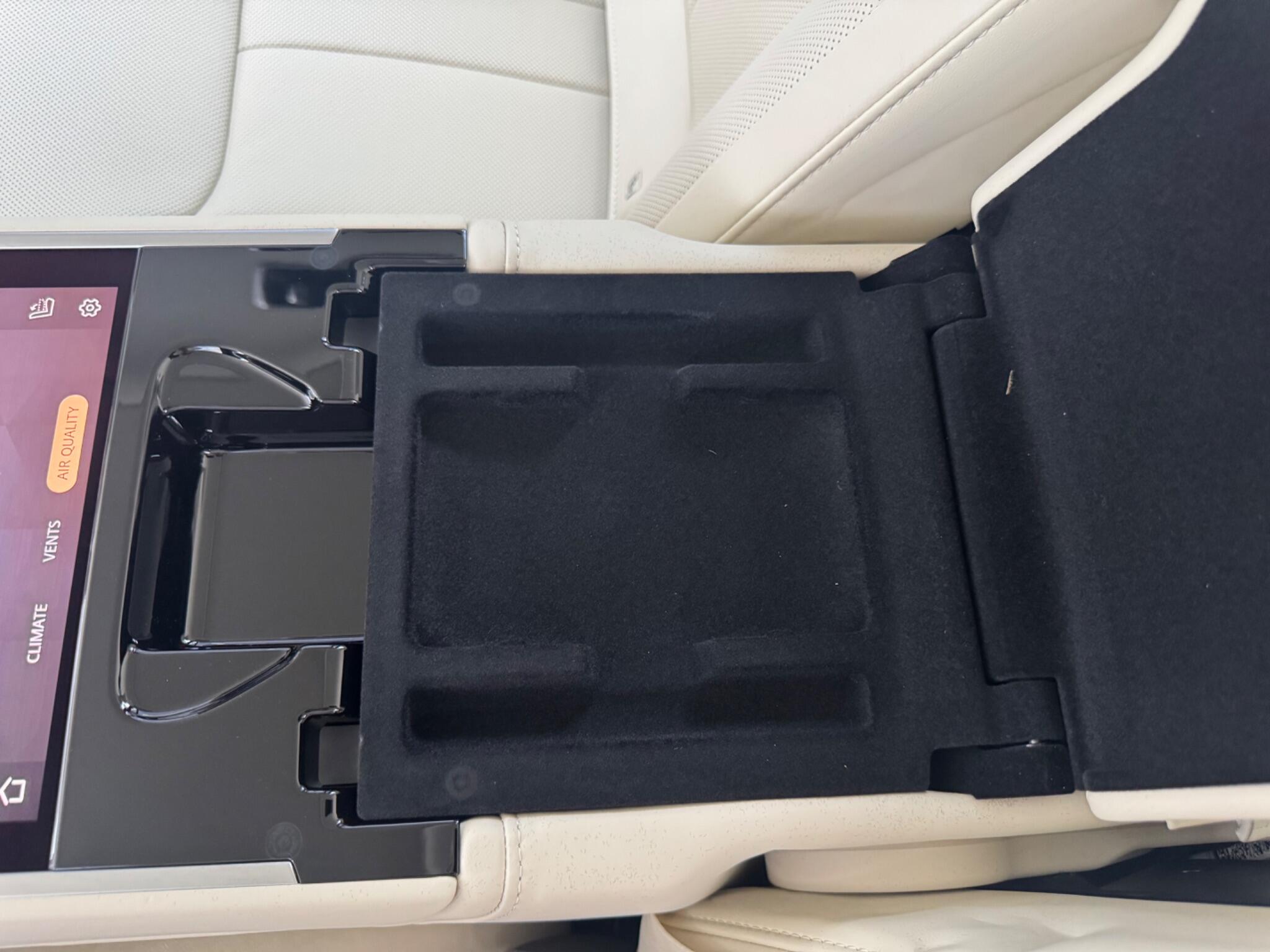Land Rover Range Rover view 42