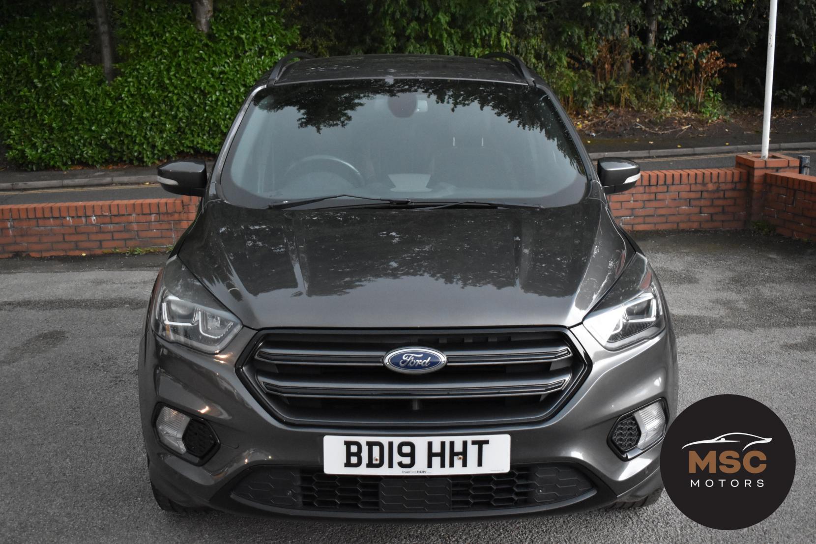 Ford Kuga view 3