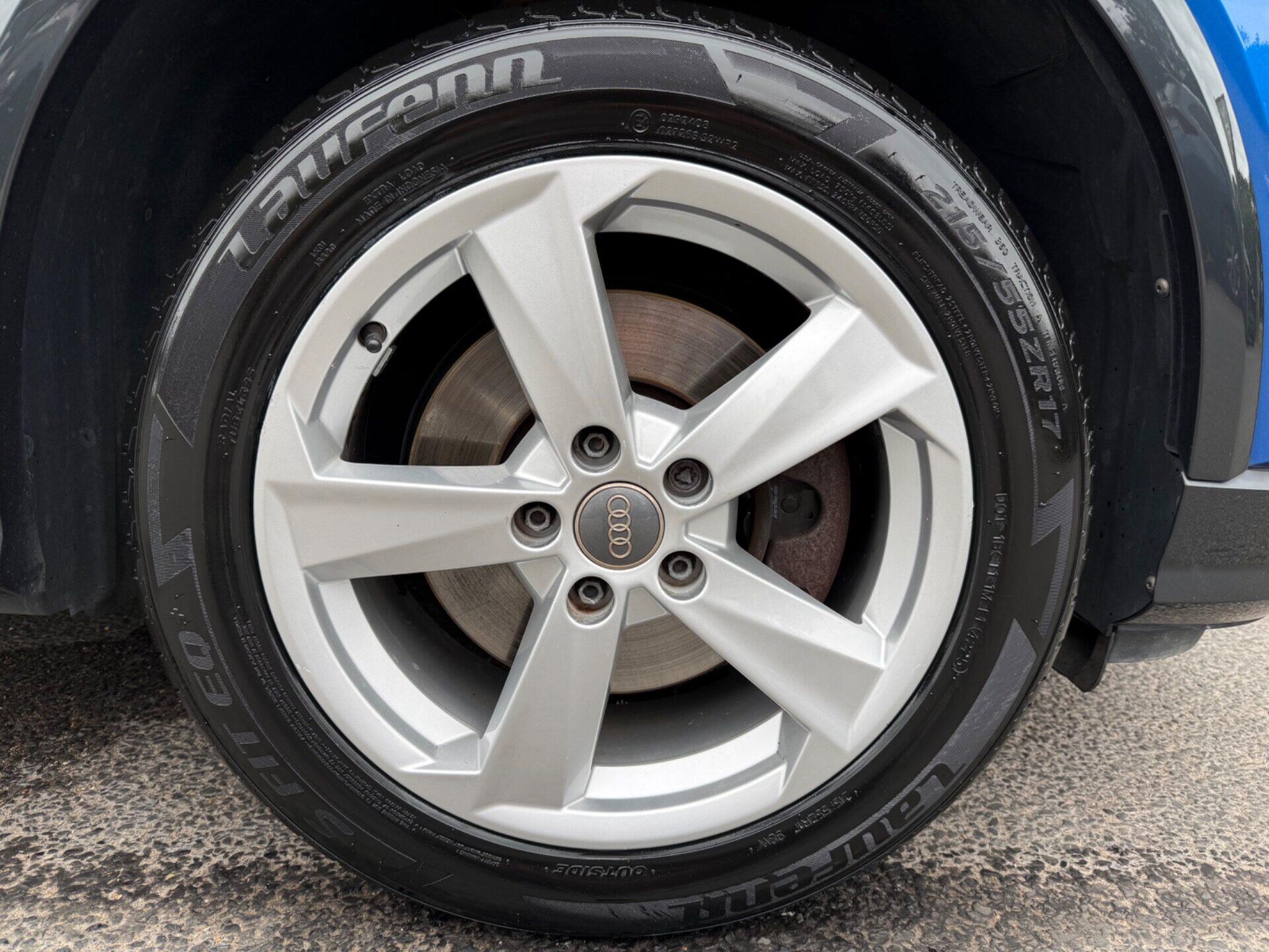 Audi Q2 view 50