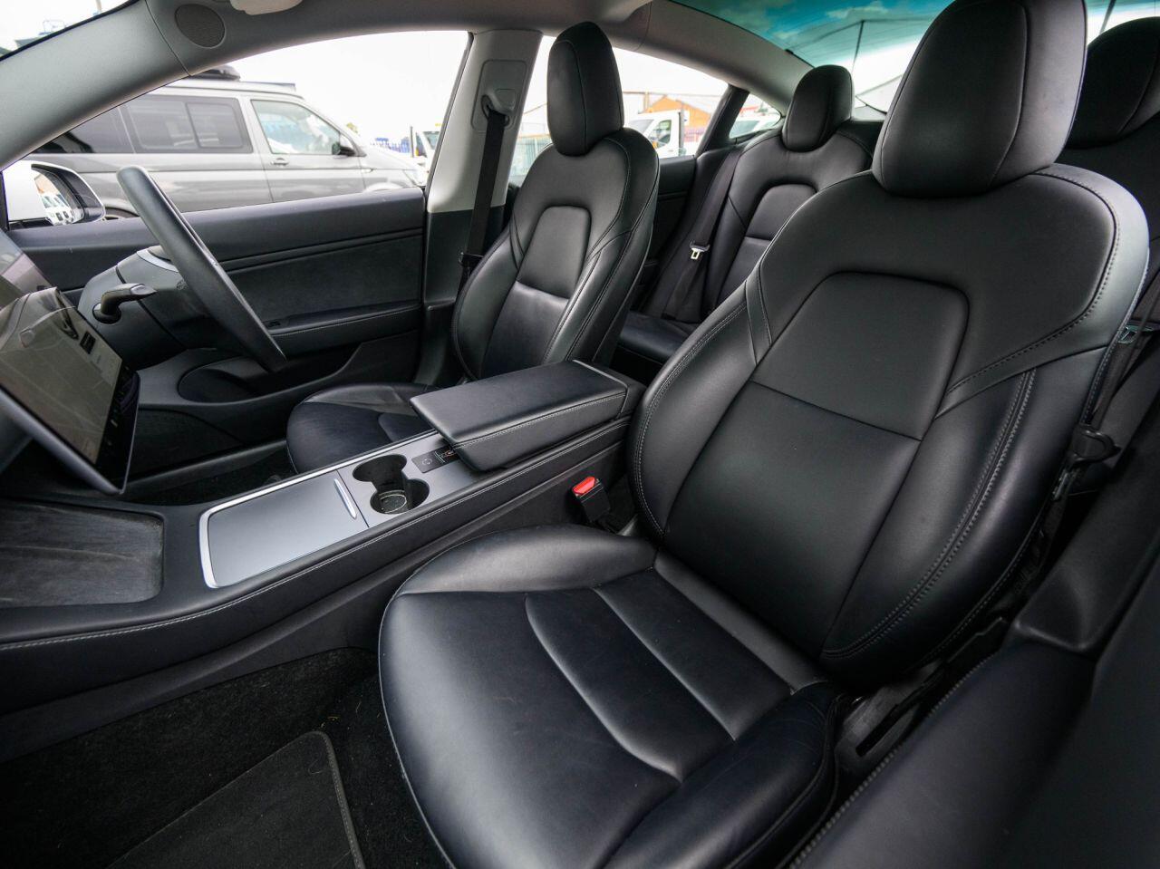 Tesla Model 3 view 16