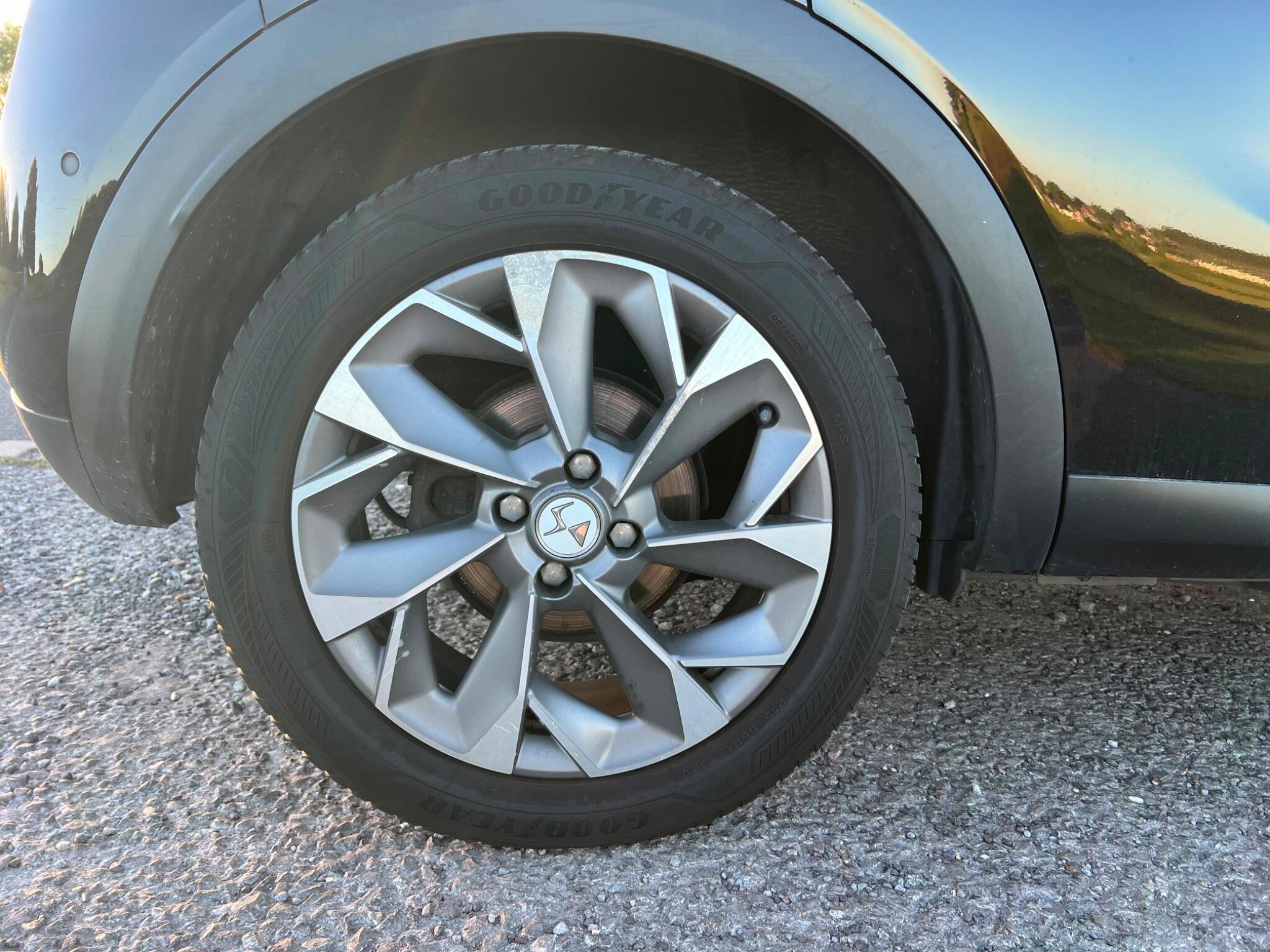DS Automobiles DS 3 Crossback view 23