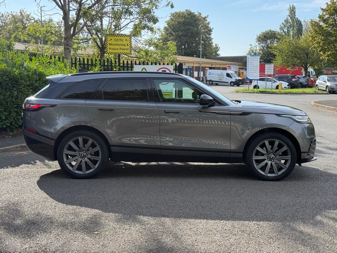 Land Rover Range Rover Velar view 8