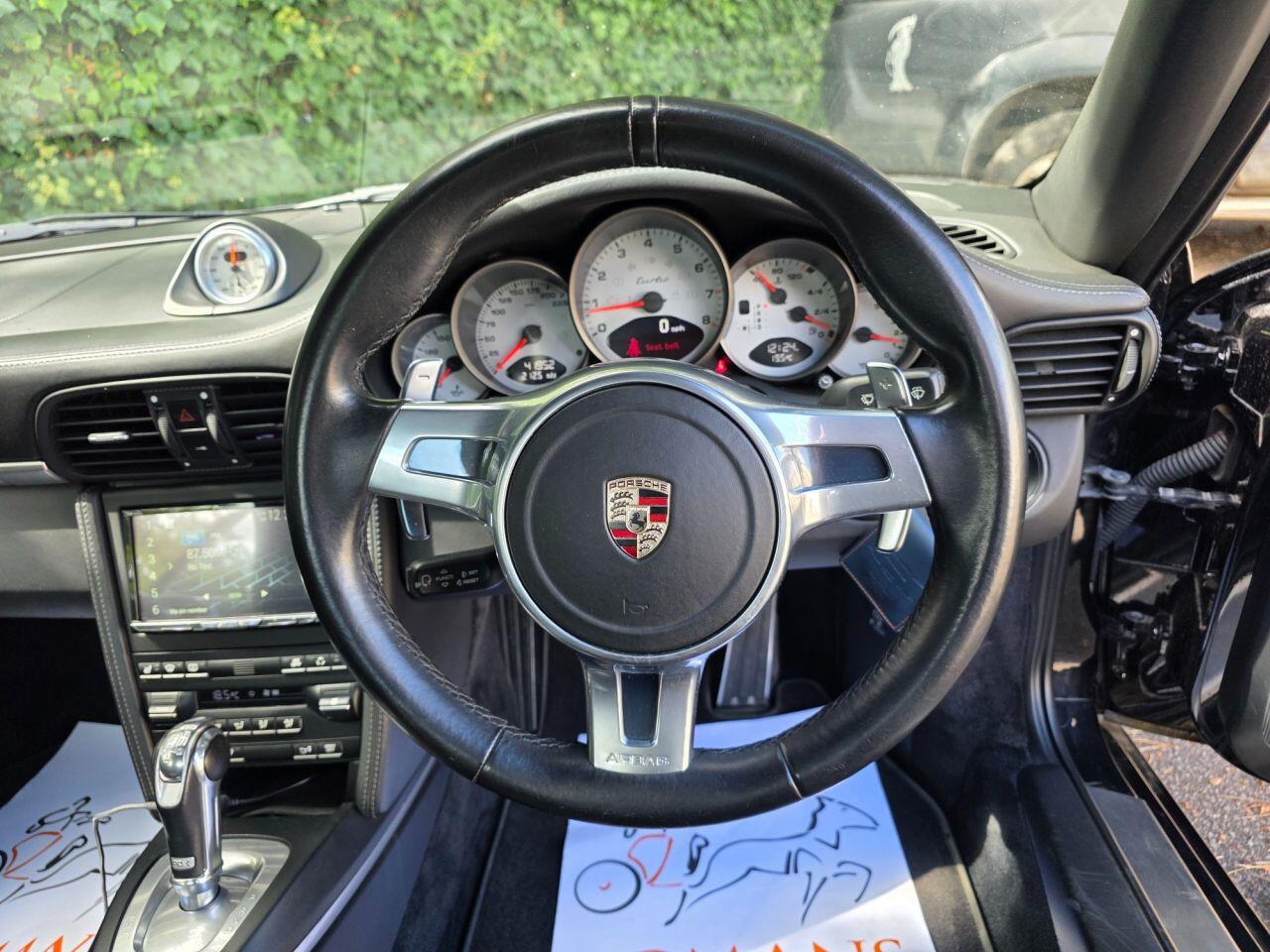 Porsche 911 view 28