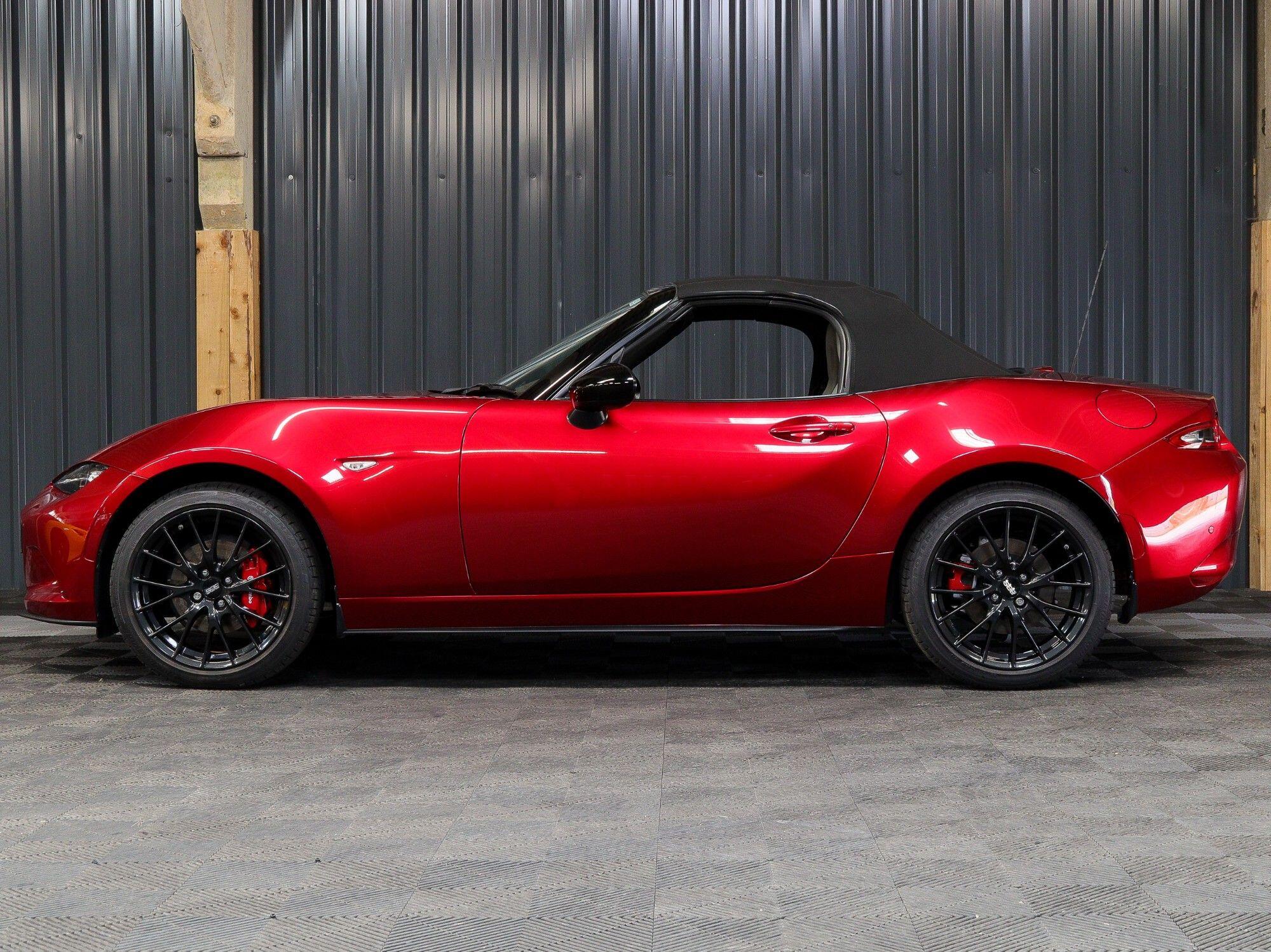 Mazda MX-5 view 11
