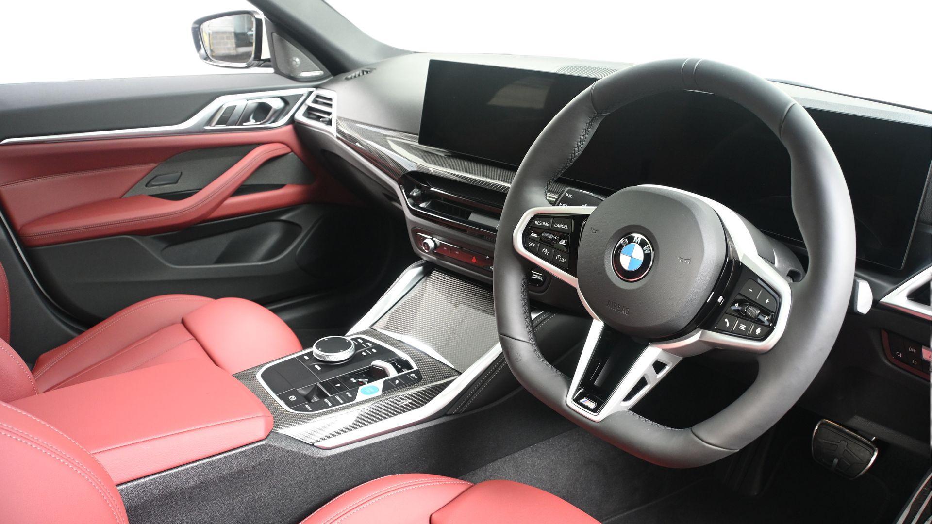 BMW i4 view 6