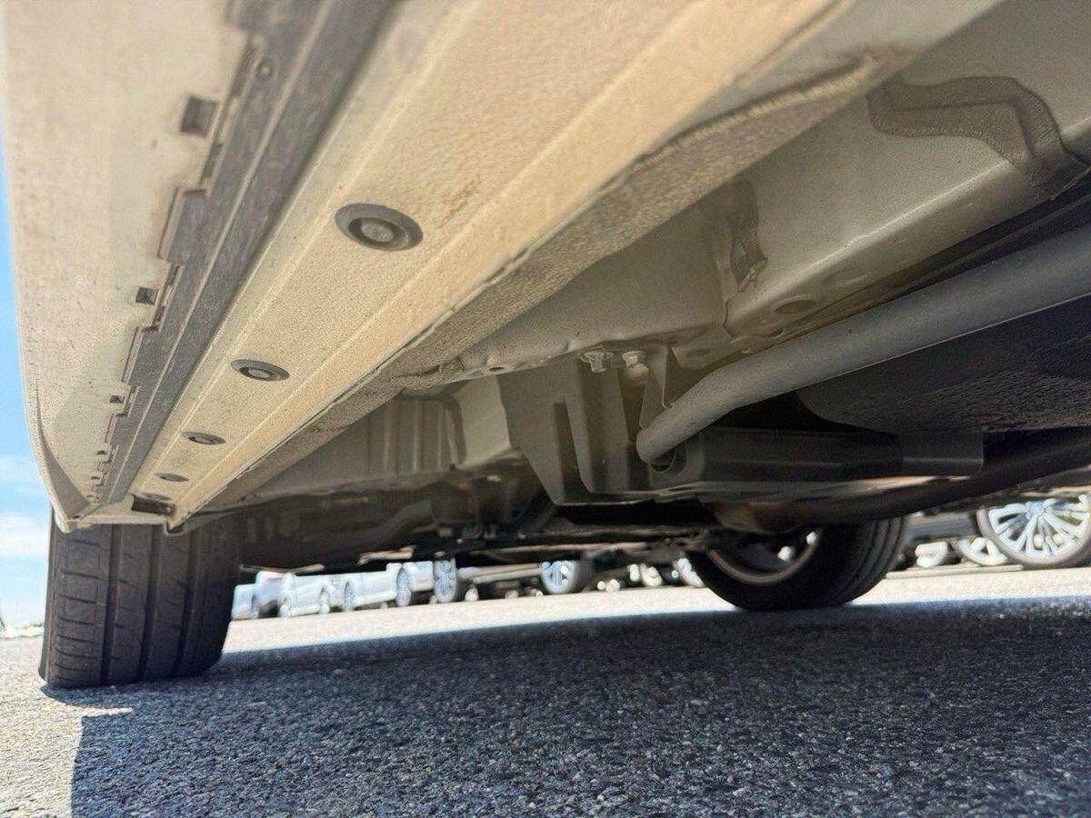 Toyota Vellfire view 22