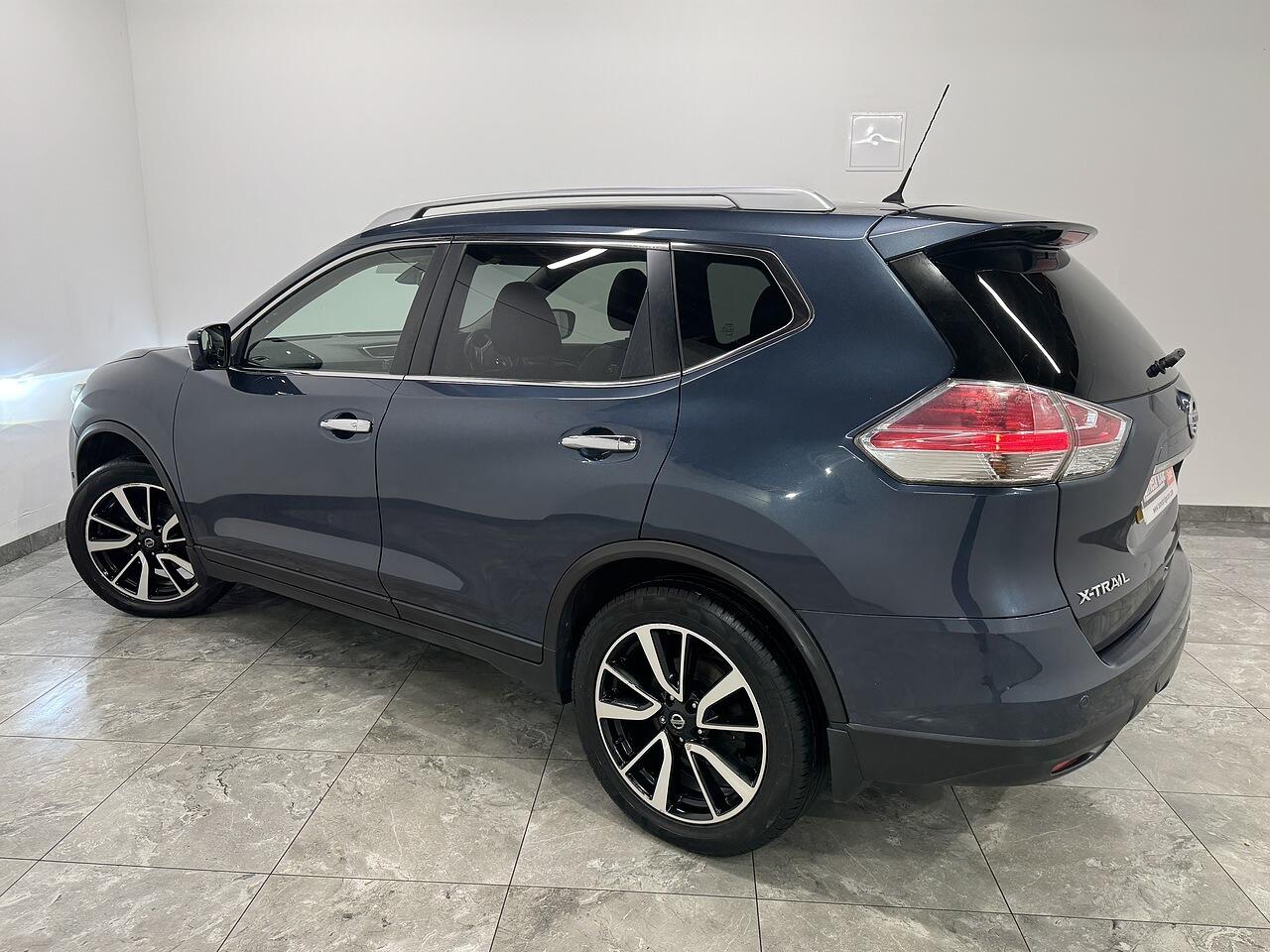 Nissan X-Trail view 6