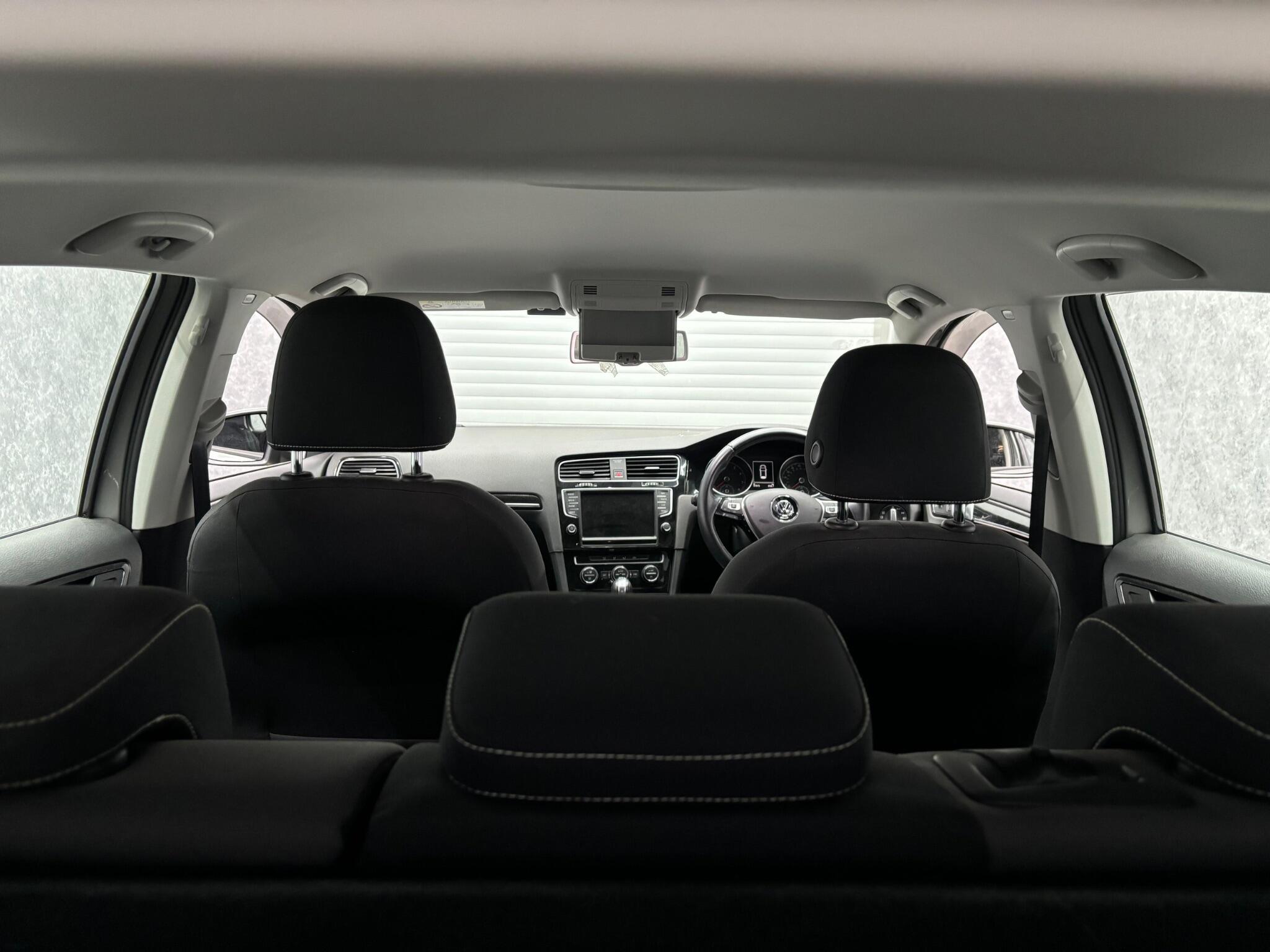 Volkswagen Golf view 27