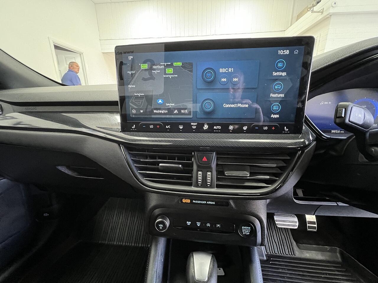 Ford Focus view 13