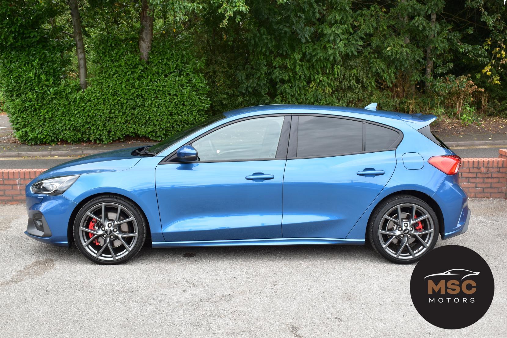 Ford Focus view 9