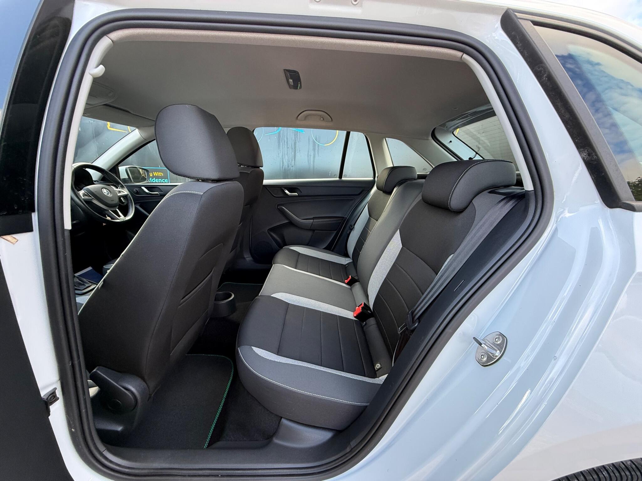 Skoda Rapid view 26