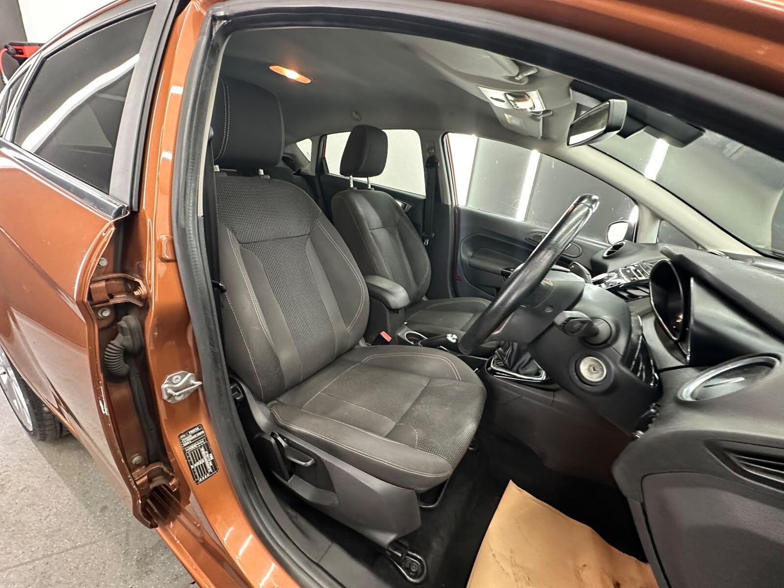 Ford Fiesta view 23