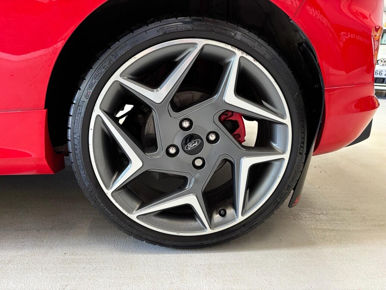 Ford Fiesta view 9