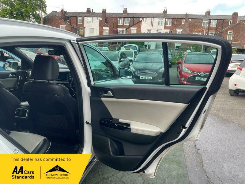 2018 Kia Sportage 1.6 T-GDi GT-Line Euro 6 5dr • 90,401 miles image 32