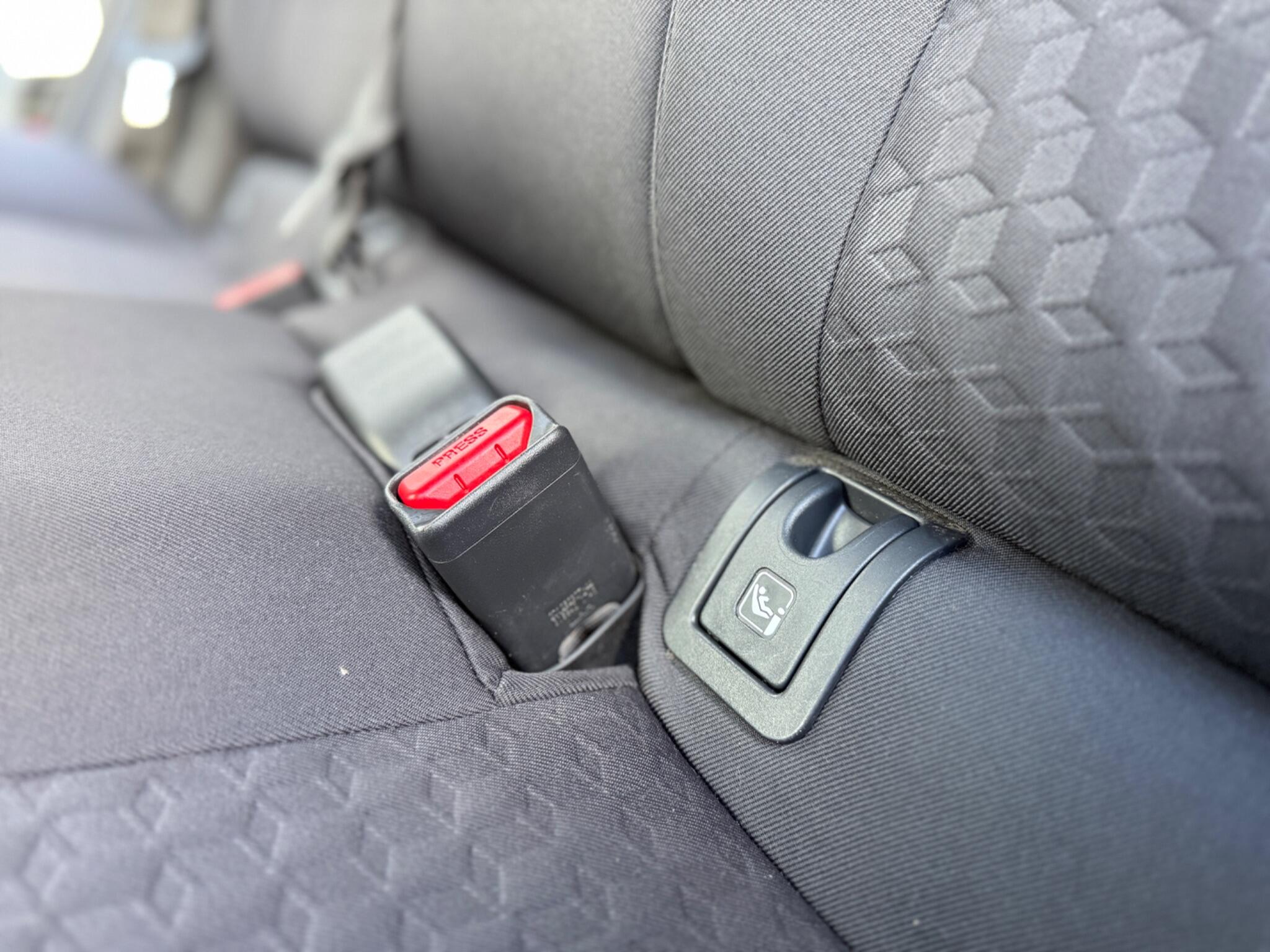 Toyota Yaris view 38
