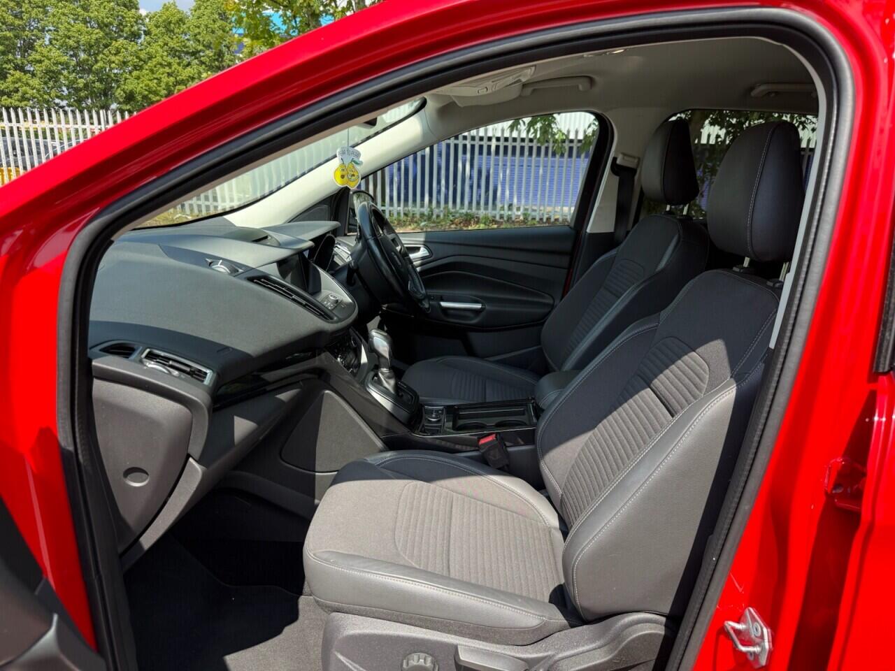 Ford Kuga view 9