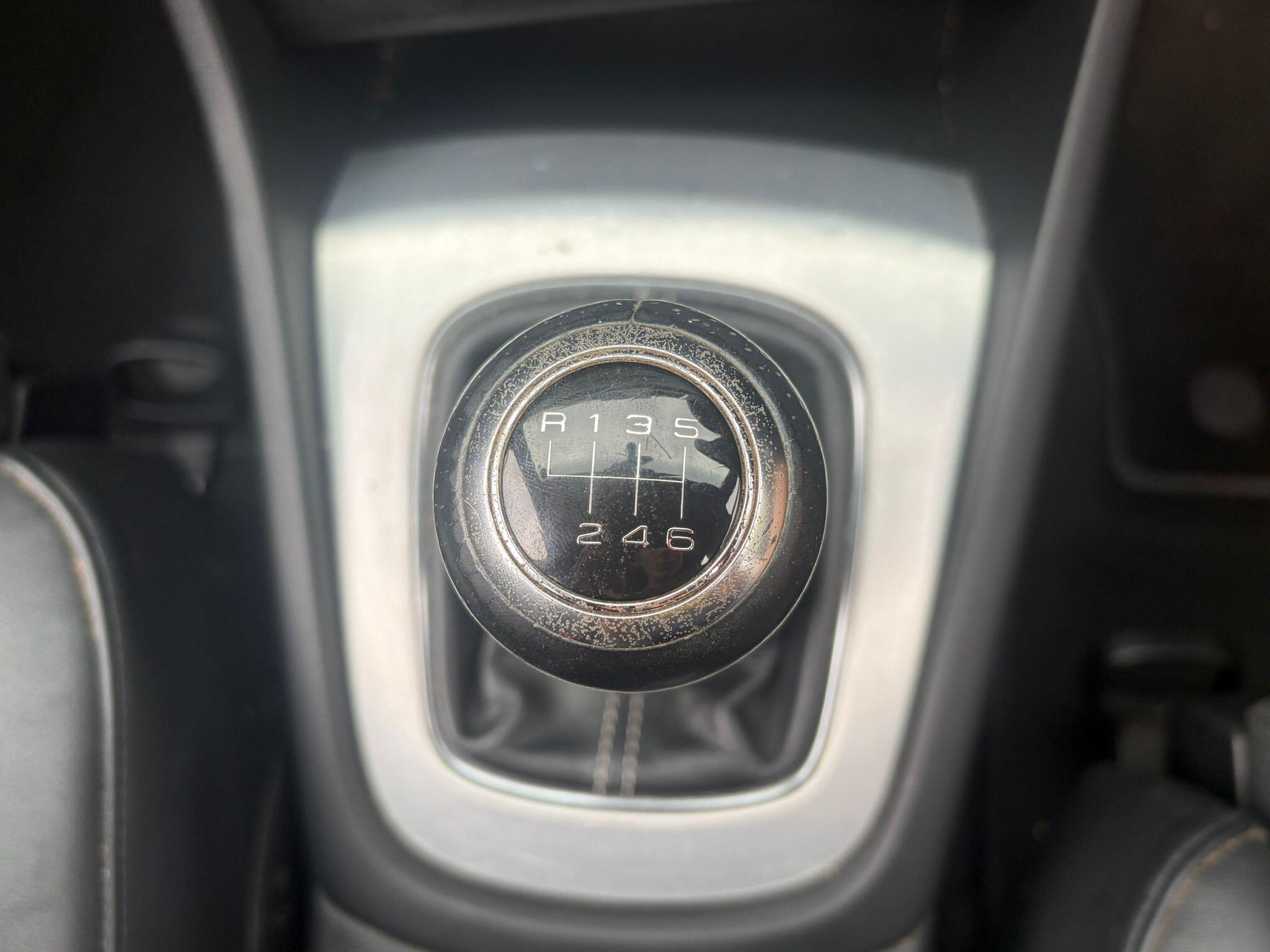 Audi Q3 view 29