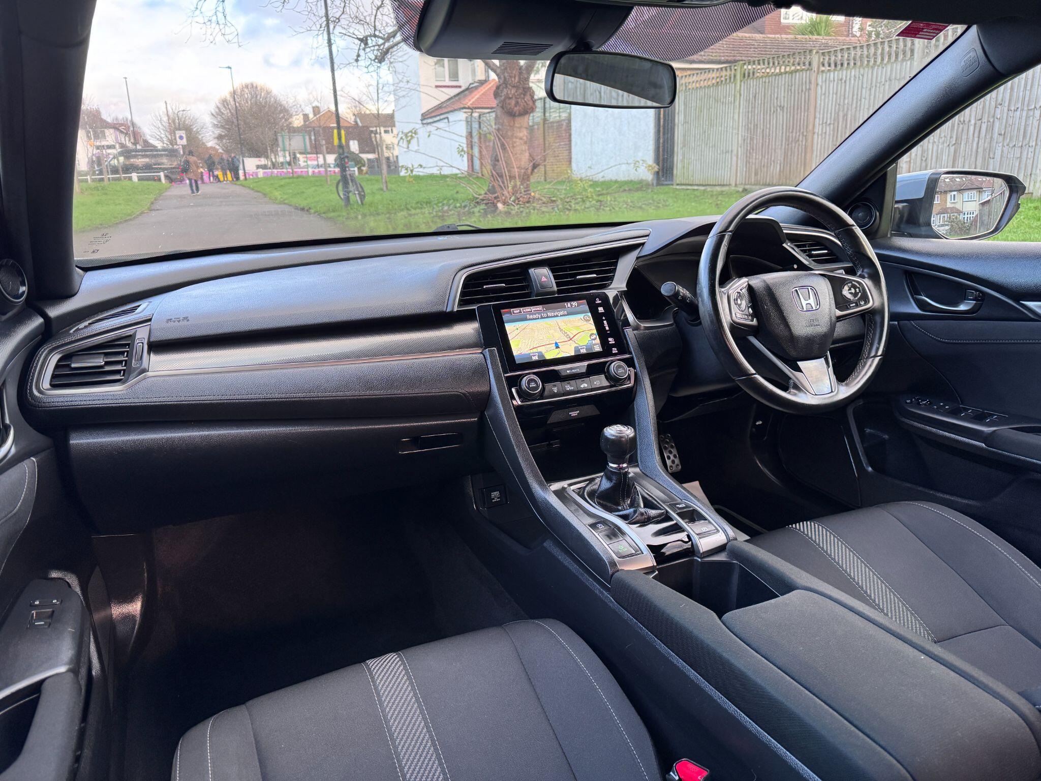 2017 Honda Civic image 43